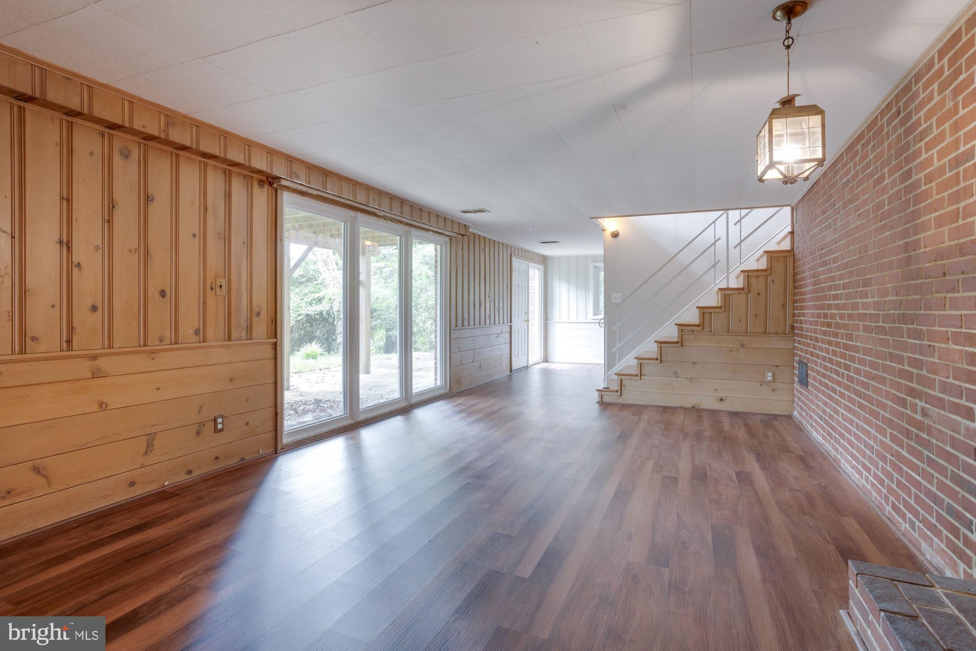 DOWDEN TERRACE - Residential