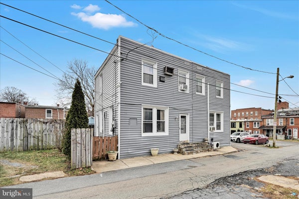 132 REO AVE, LANCASTER, PA 17603 - Image 477c3dfe045d307d38c67907de0e1260/2520689043