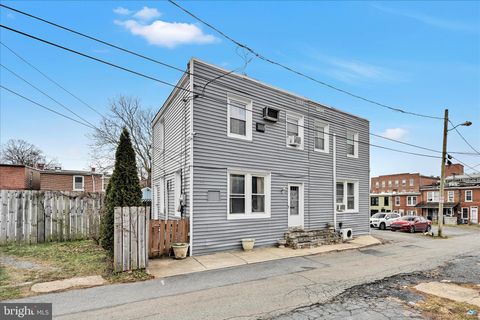 Homes For Sale - 132 Reo Avenue<br/> LANCASTER, PA 17603