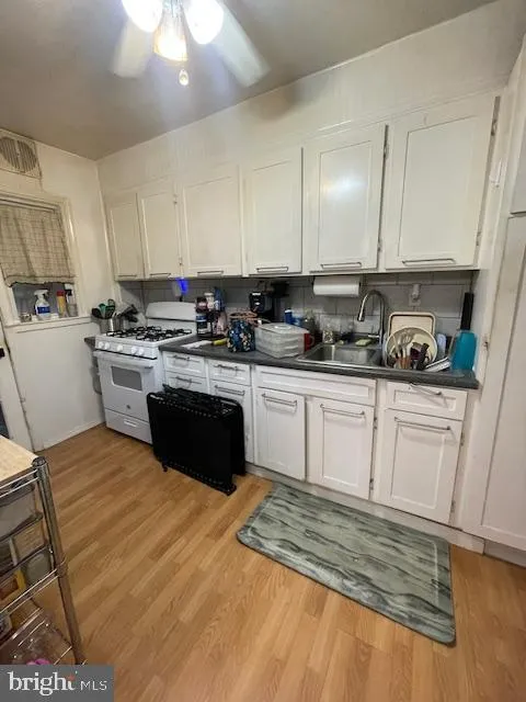 Baltimore, Maryland 21222, United States, 3 Bedrooms Bedrooms, ,2 BathroomsBathrooms,Residential,Active,162203