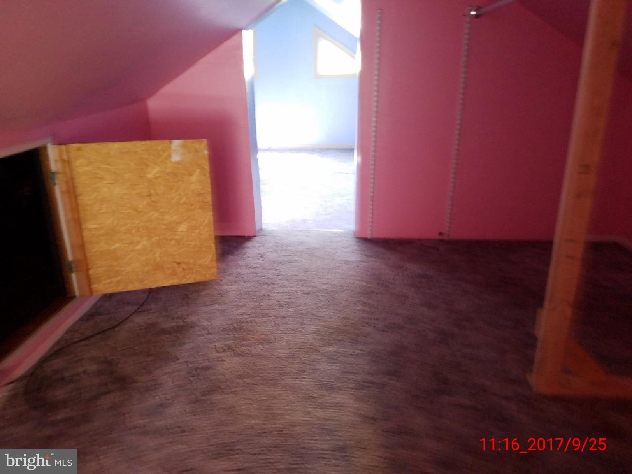 HILLCREST - Residential