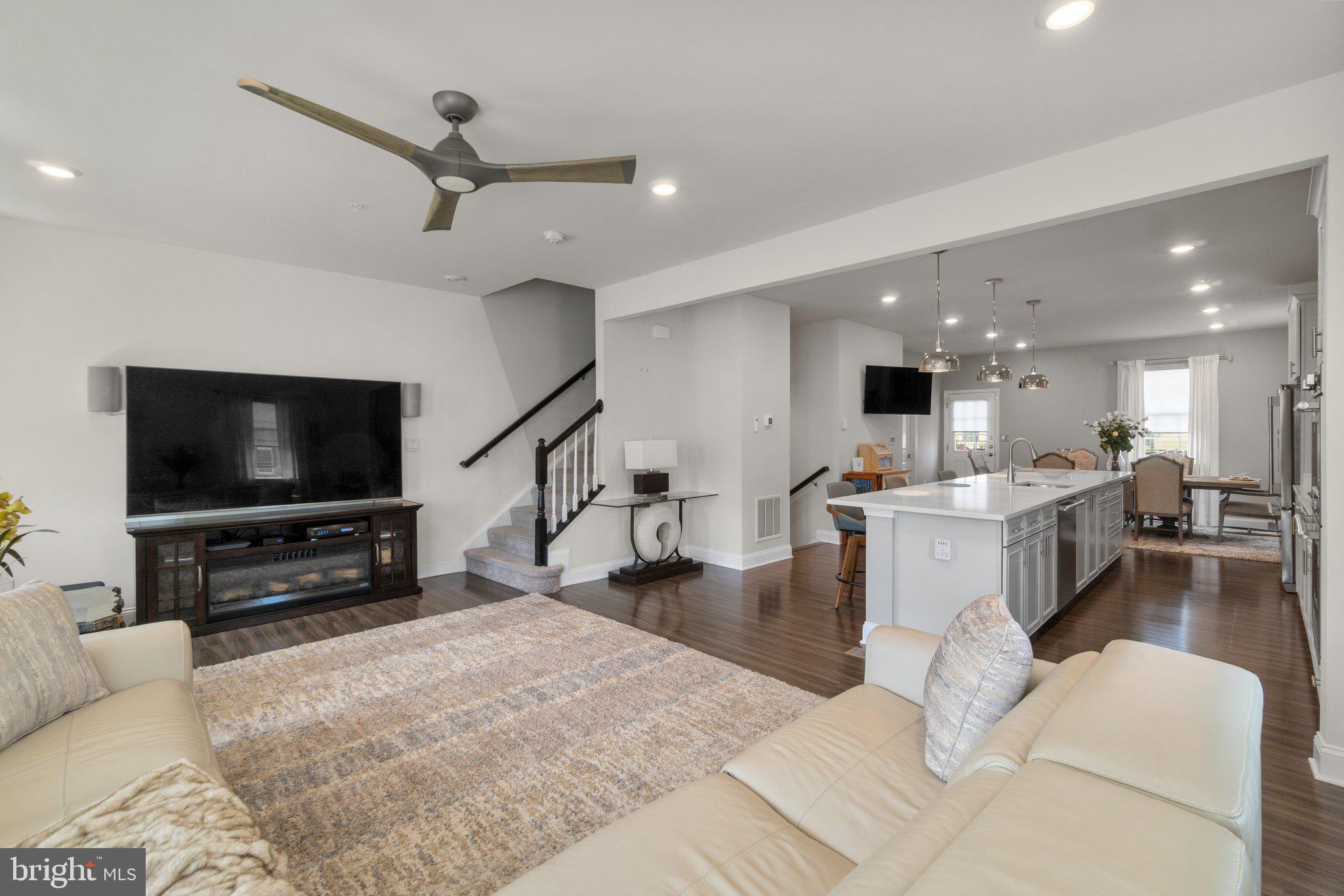 1115 OWEN WAY