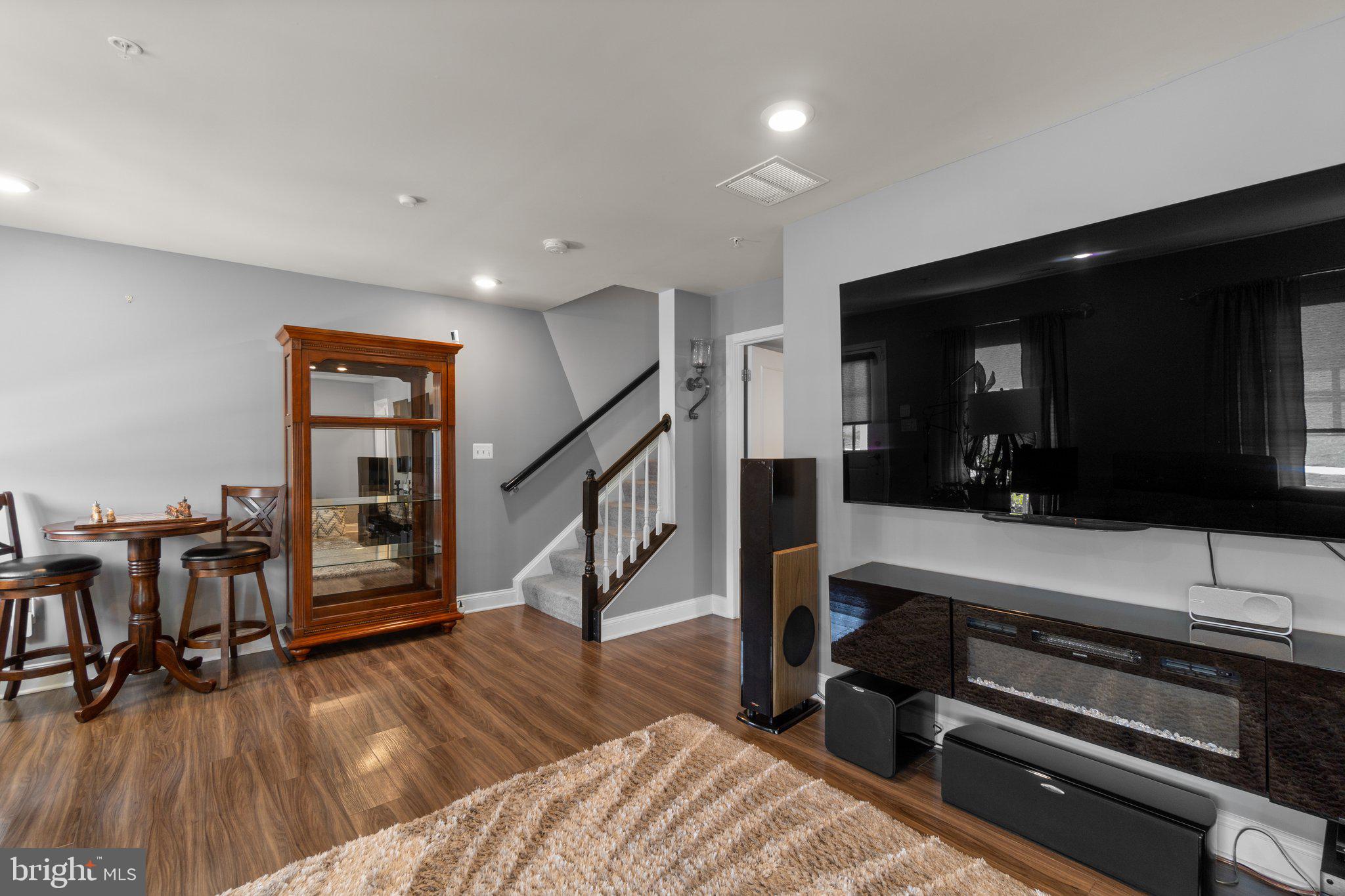 PARKSIDE AT WARFIELD - Residential