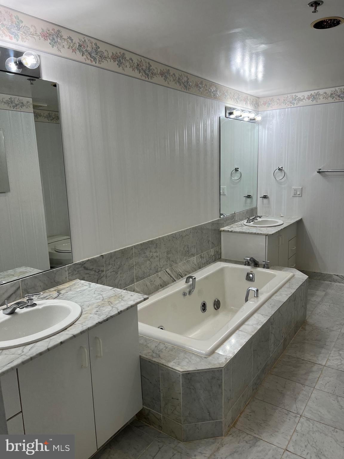 HERITAGE HARBOUR - Residential