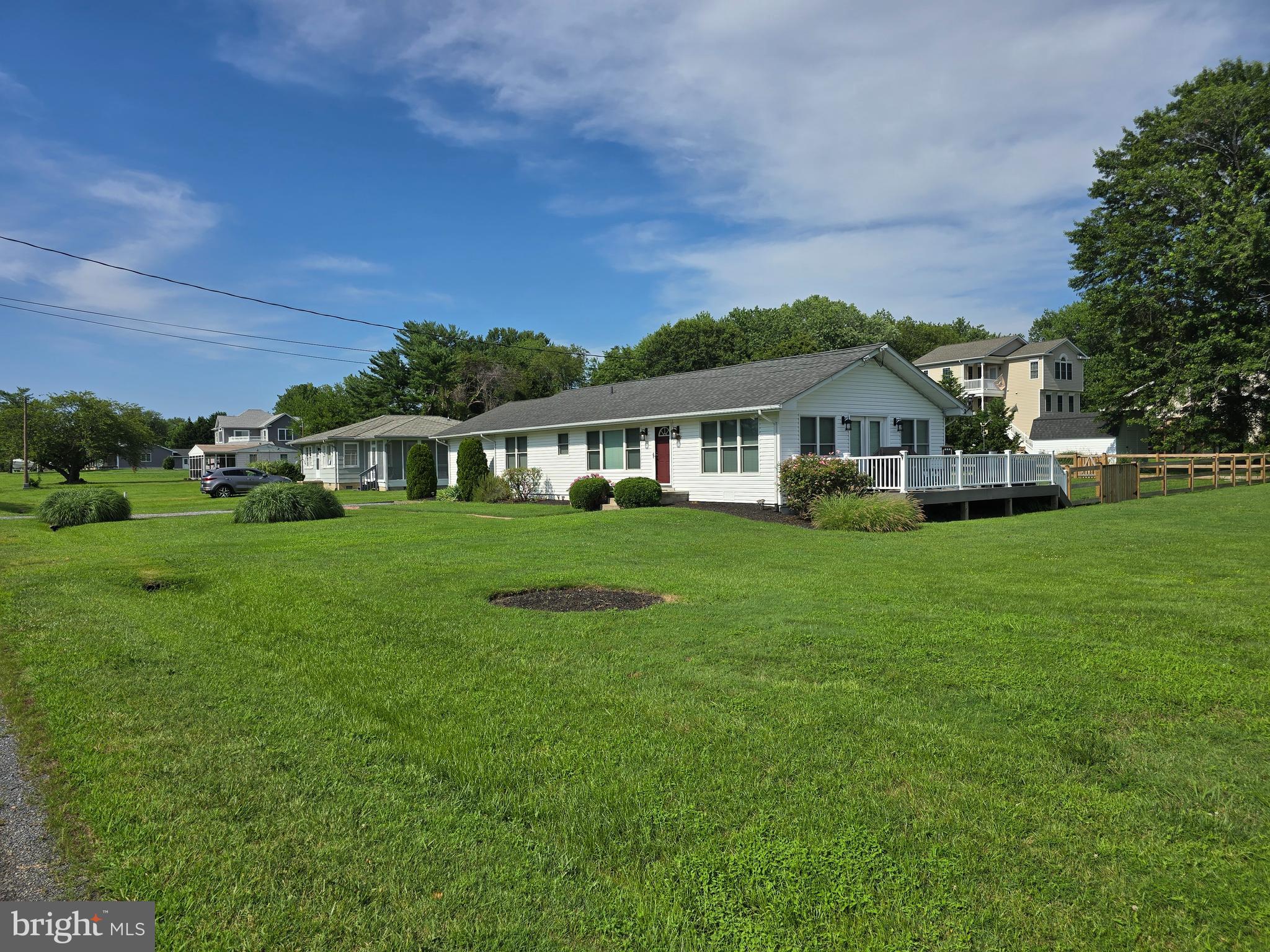 713 BAY DRIVE