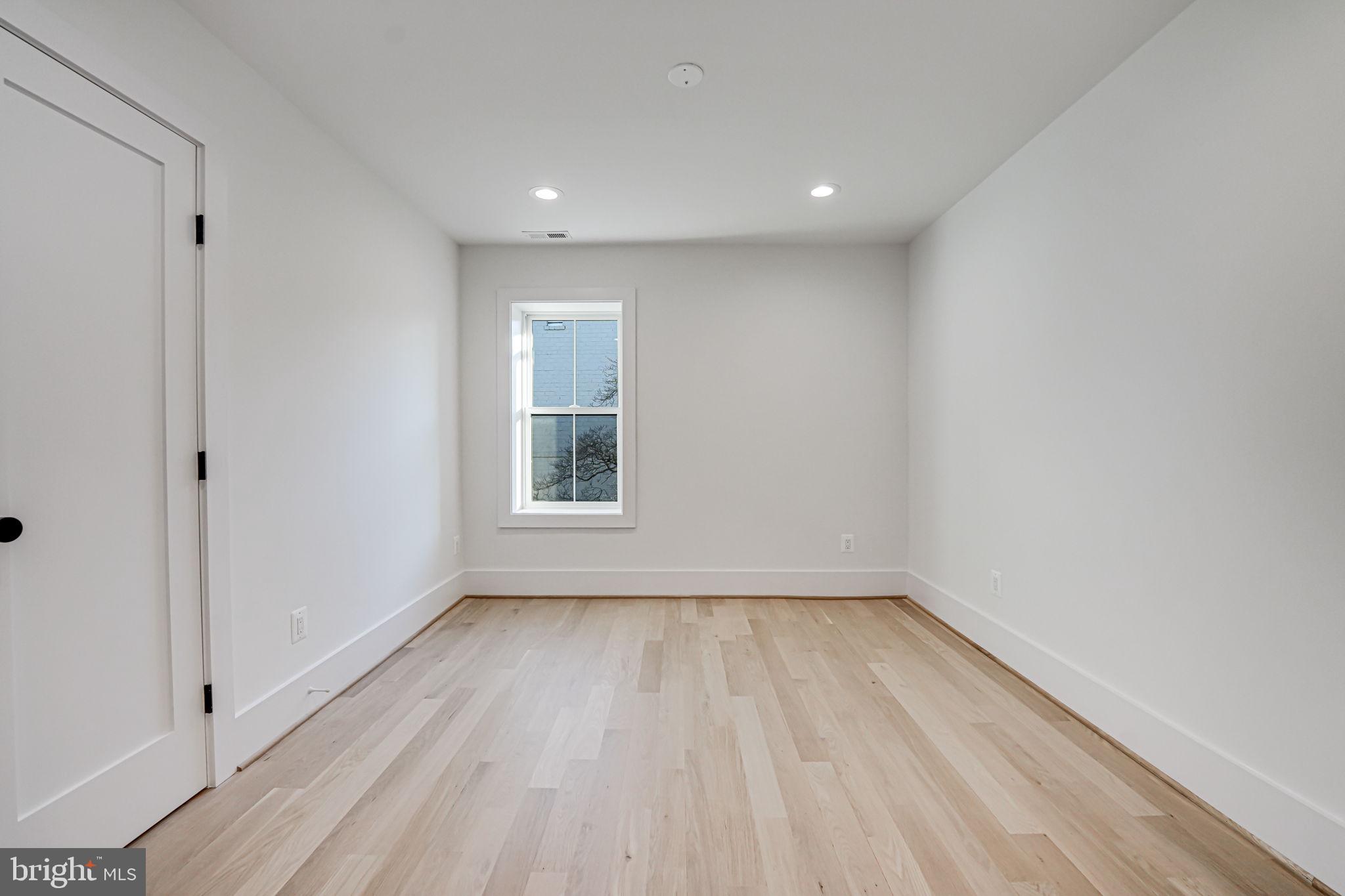 DOMINION HILLS - Residential