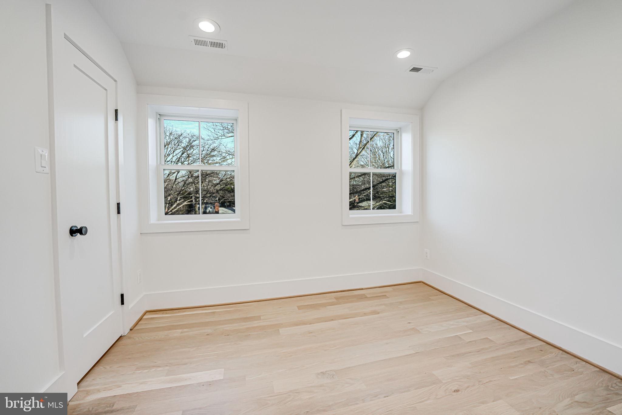 DOMINION HILLS - Residential