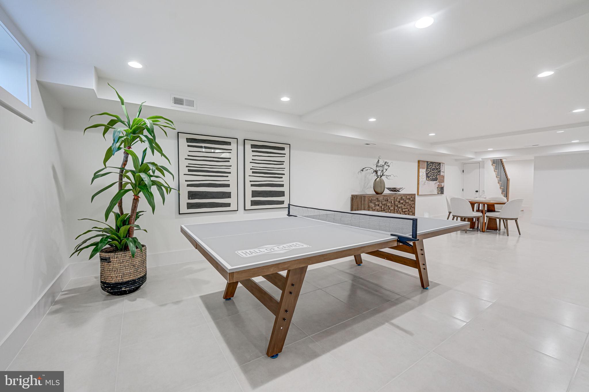 DOMINION HILLS - Residential