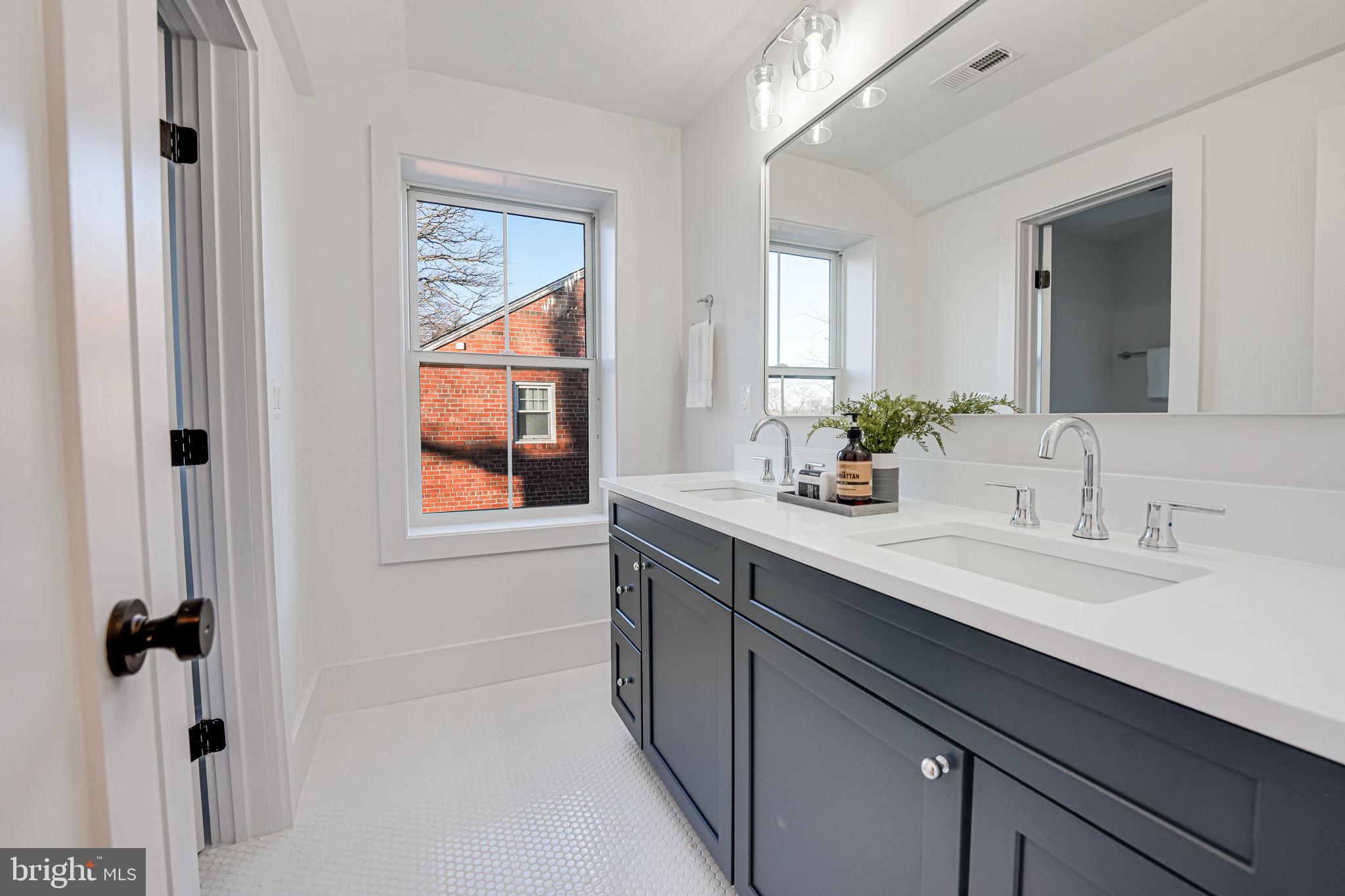 DOMINION HILLS - Residential