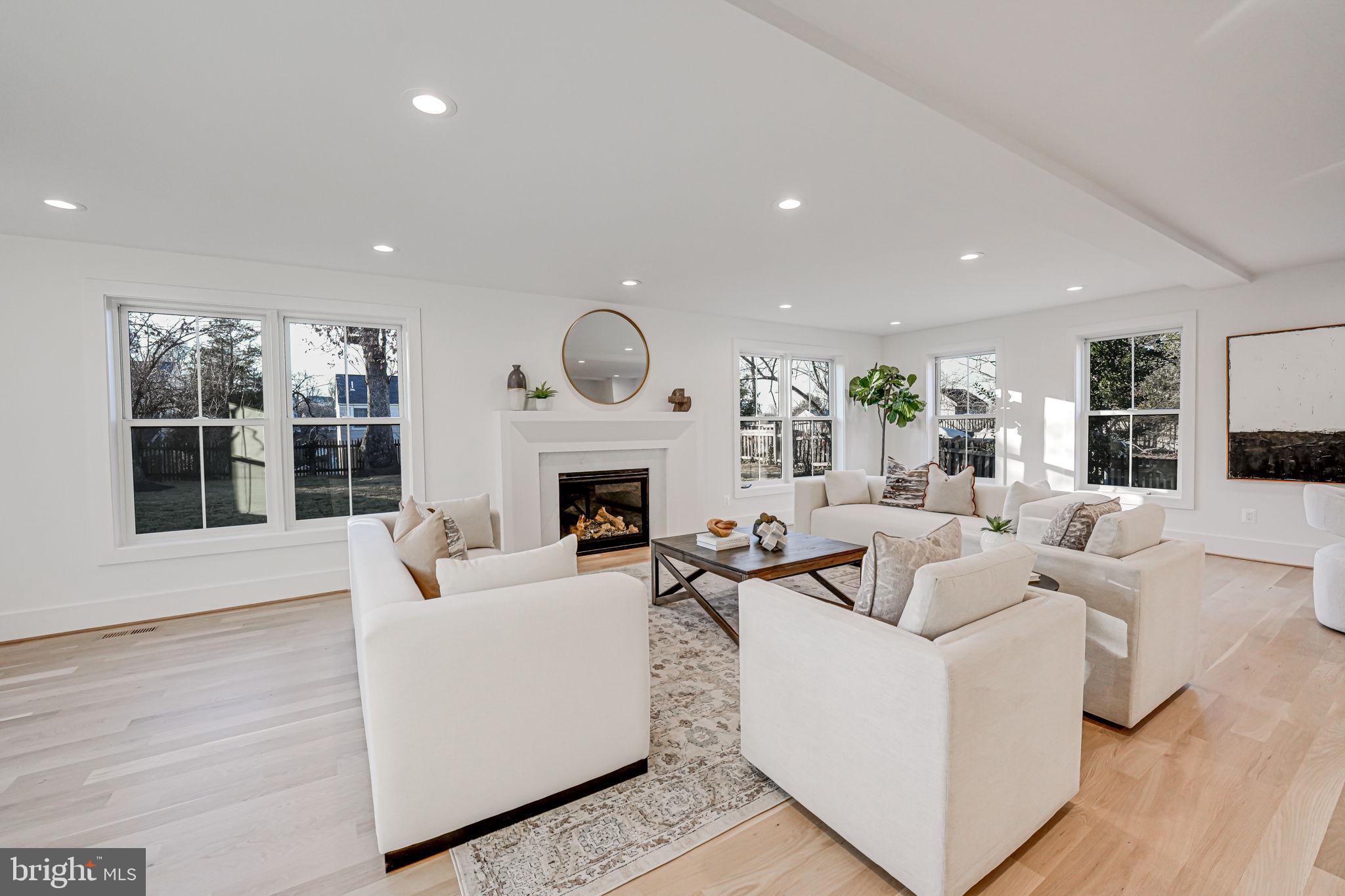 DOMINION HILLS - Residential