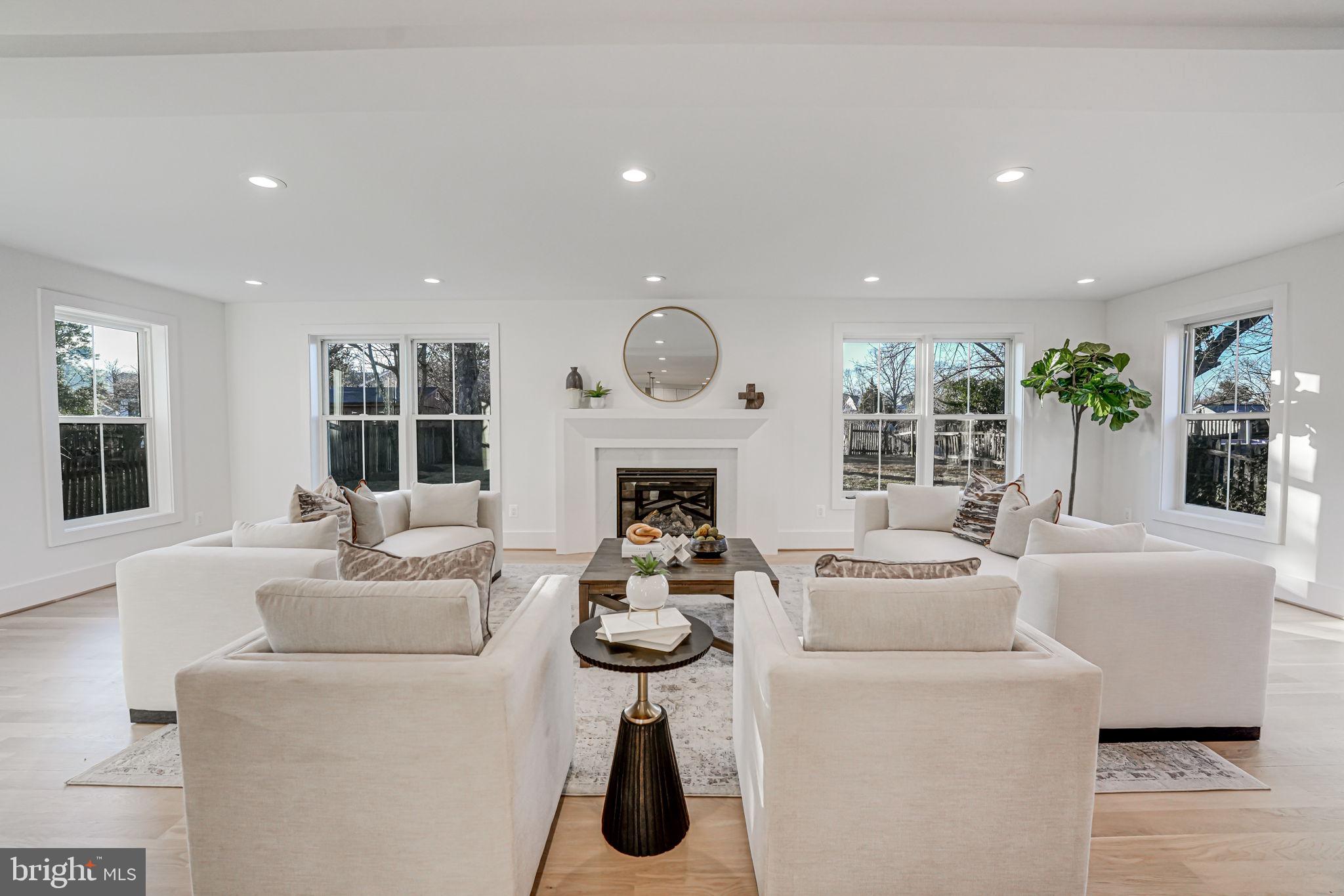 DOMINION HILLS - Residential