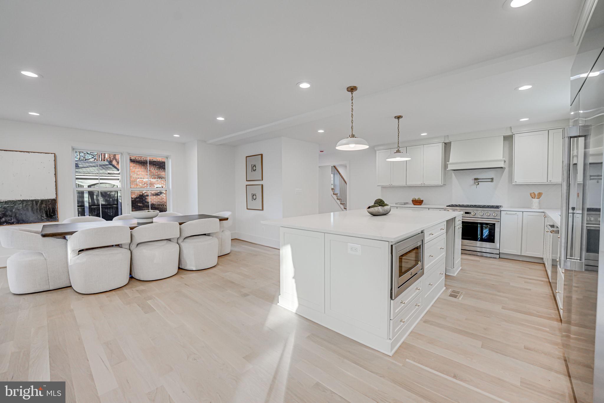 DOMINION HILLS - Residential