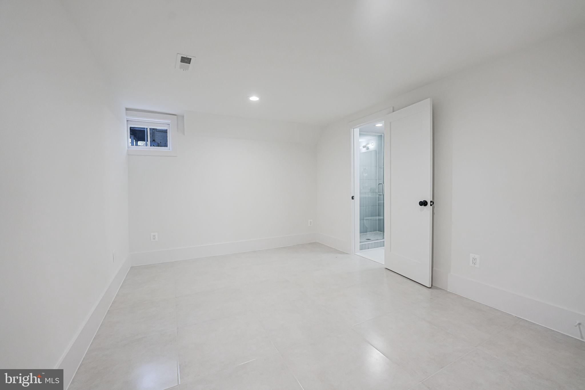 DOMINION HILLS - Residential