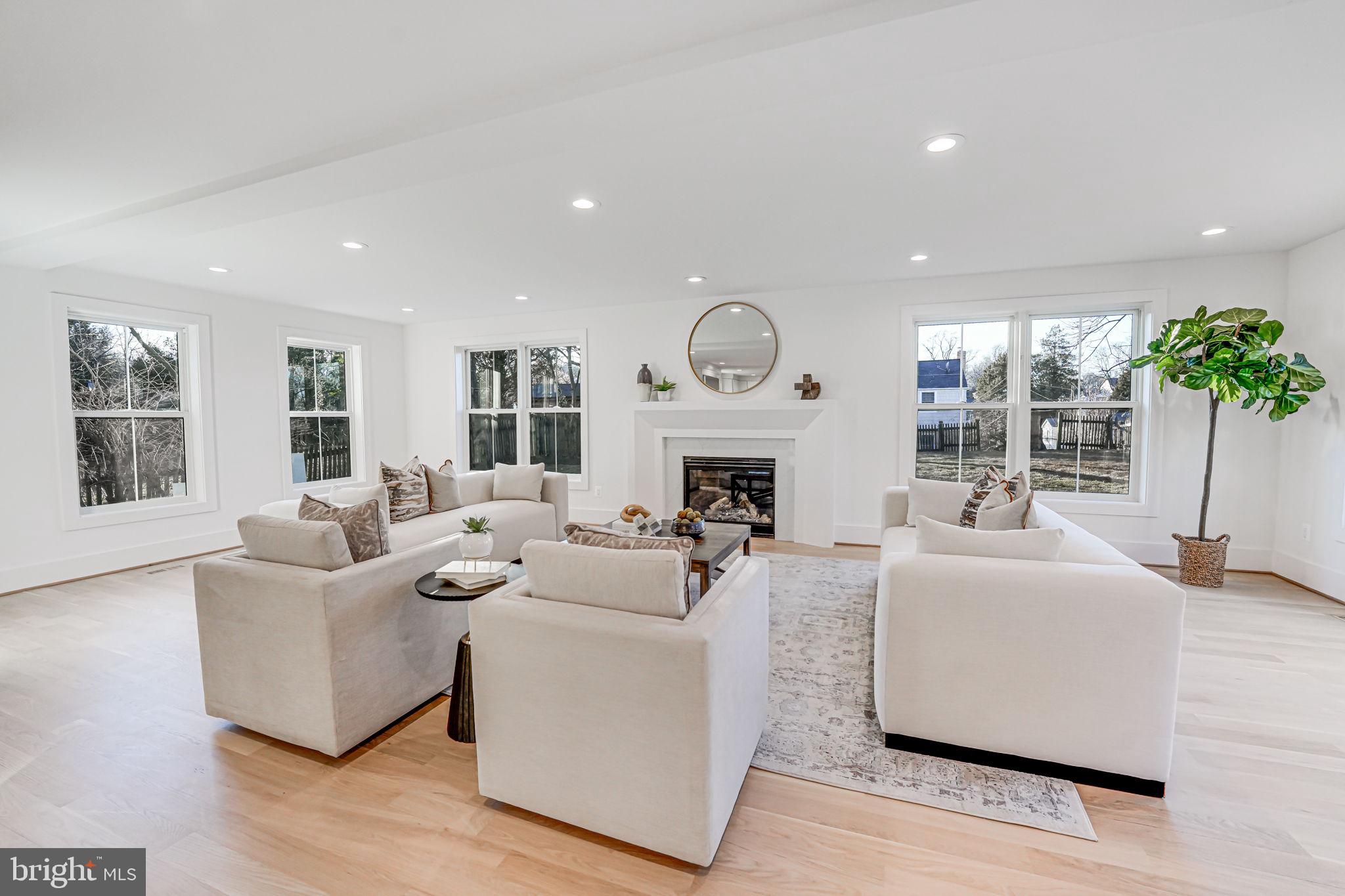 DOMINION HILLS - Residential