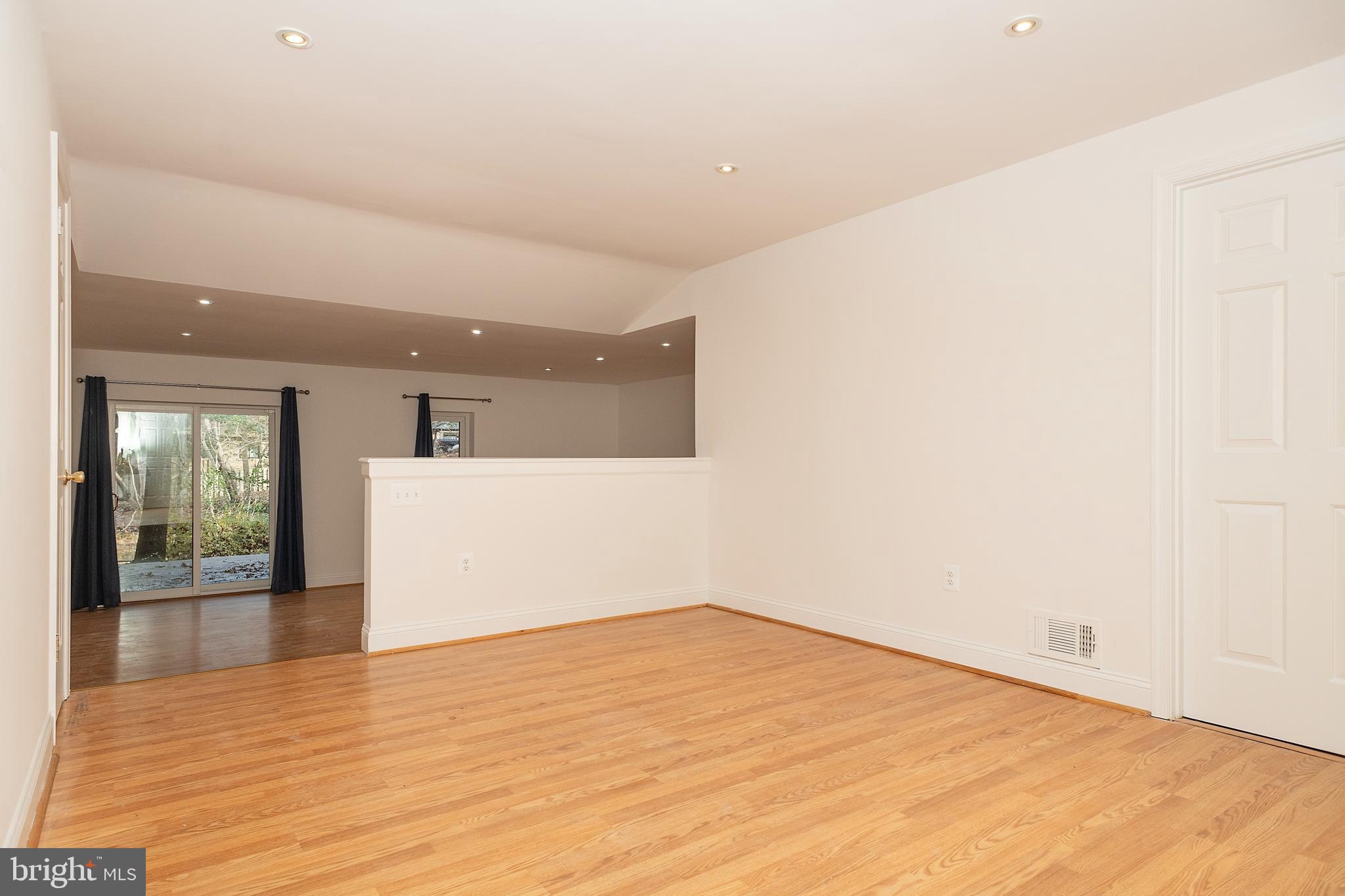 WOODS LANDING - Residential Lease