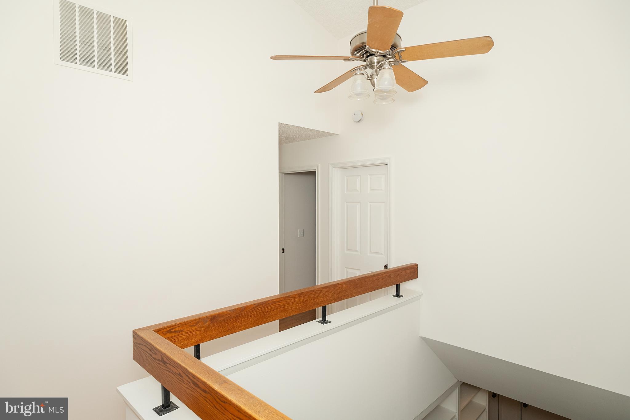 WOODS LANDING - Residential Lease