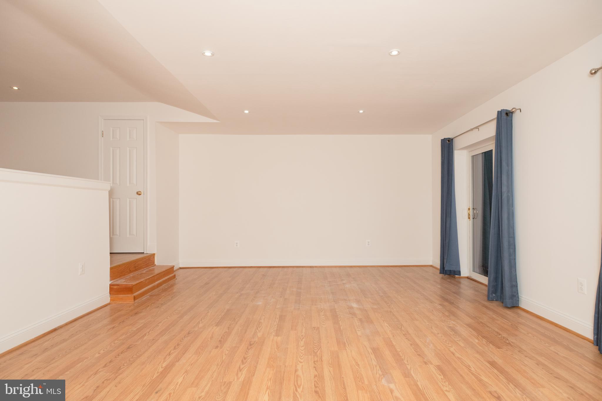 WOODS LANDING - Residential Lease