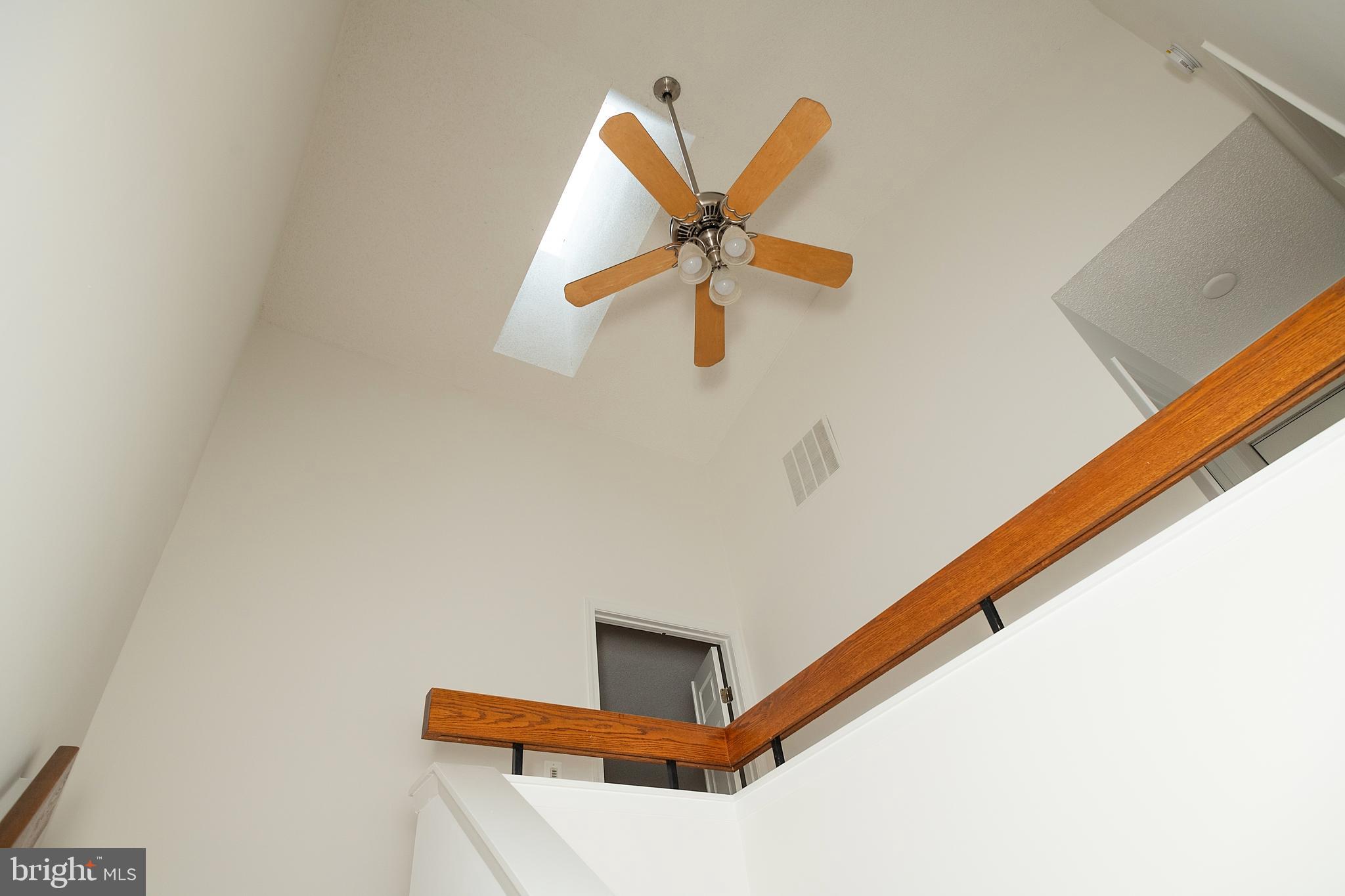 WOODS LANDING - Residential Lease