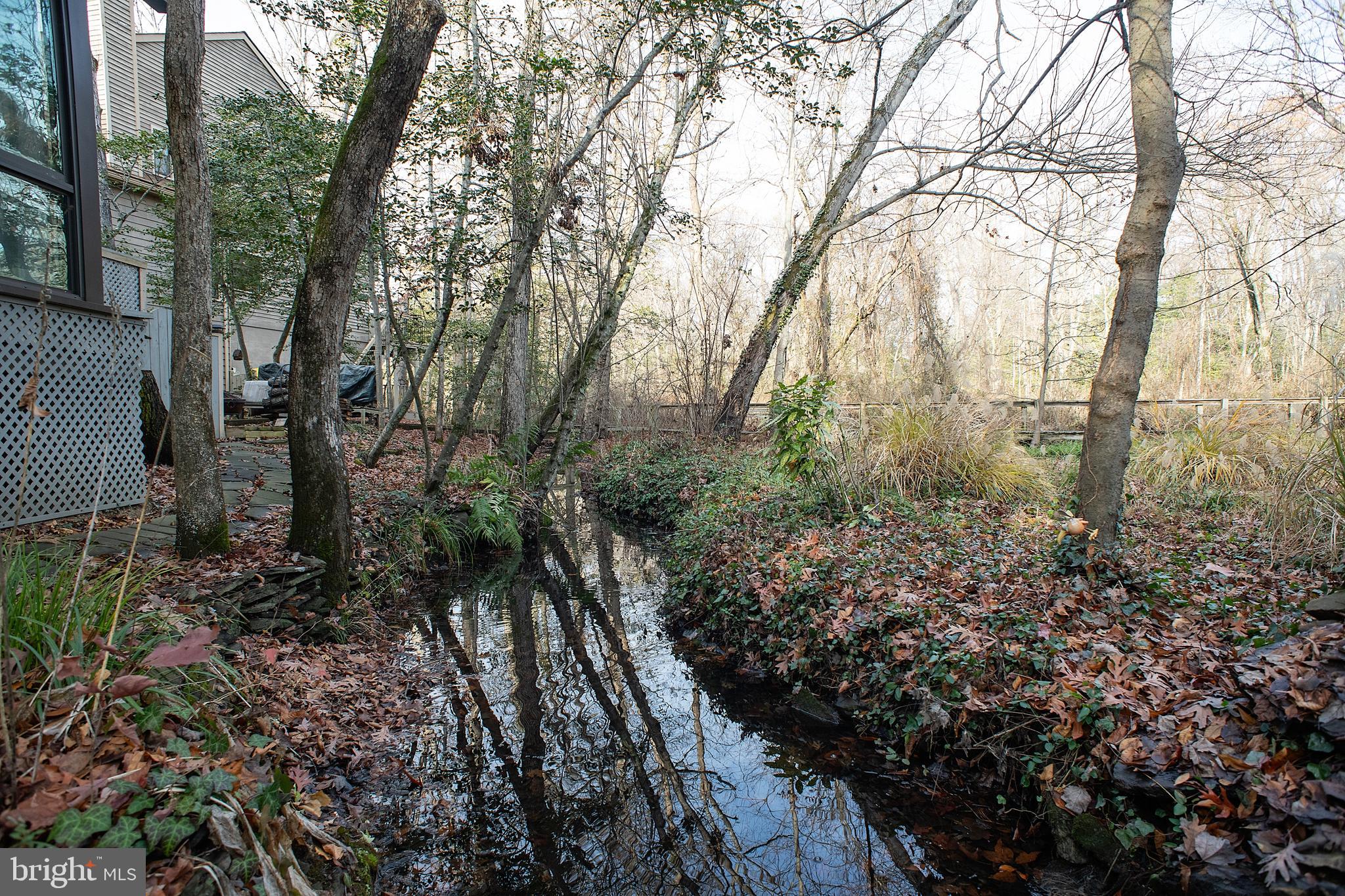 WOODS LANDING - Residential Lease