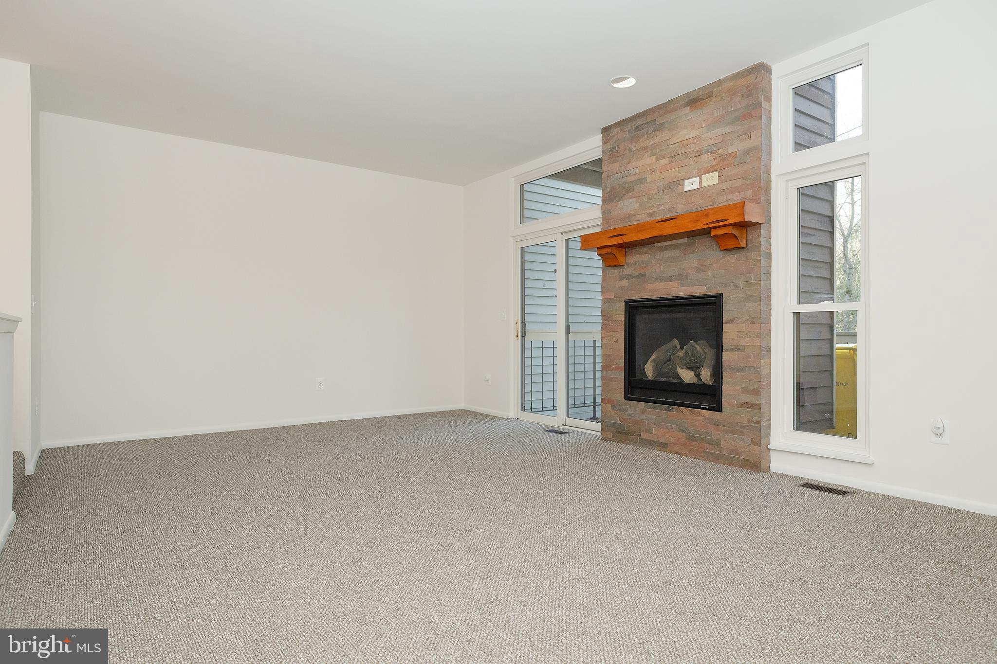 WOODS LANDING - Residential Lease