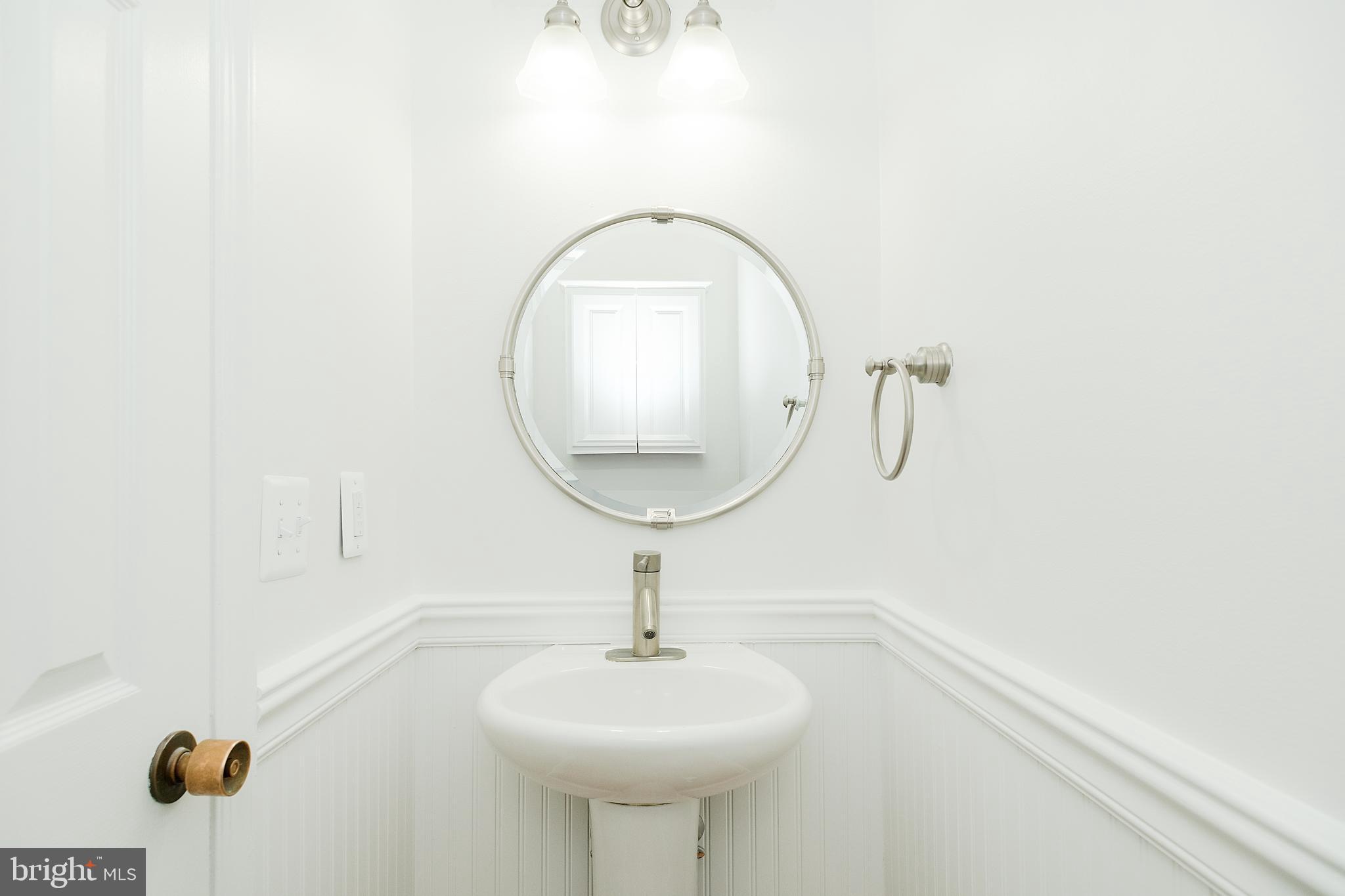 WOODS LANDING - Residential Lease