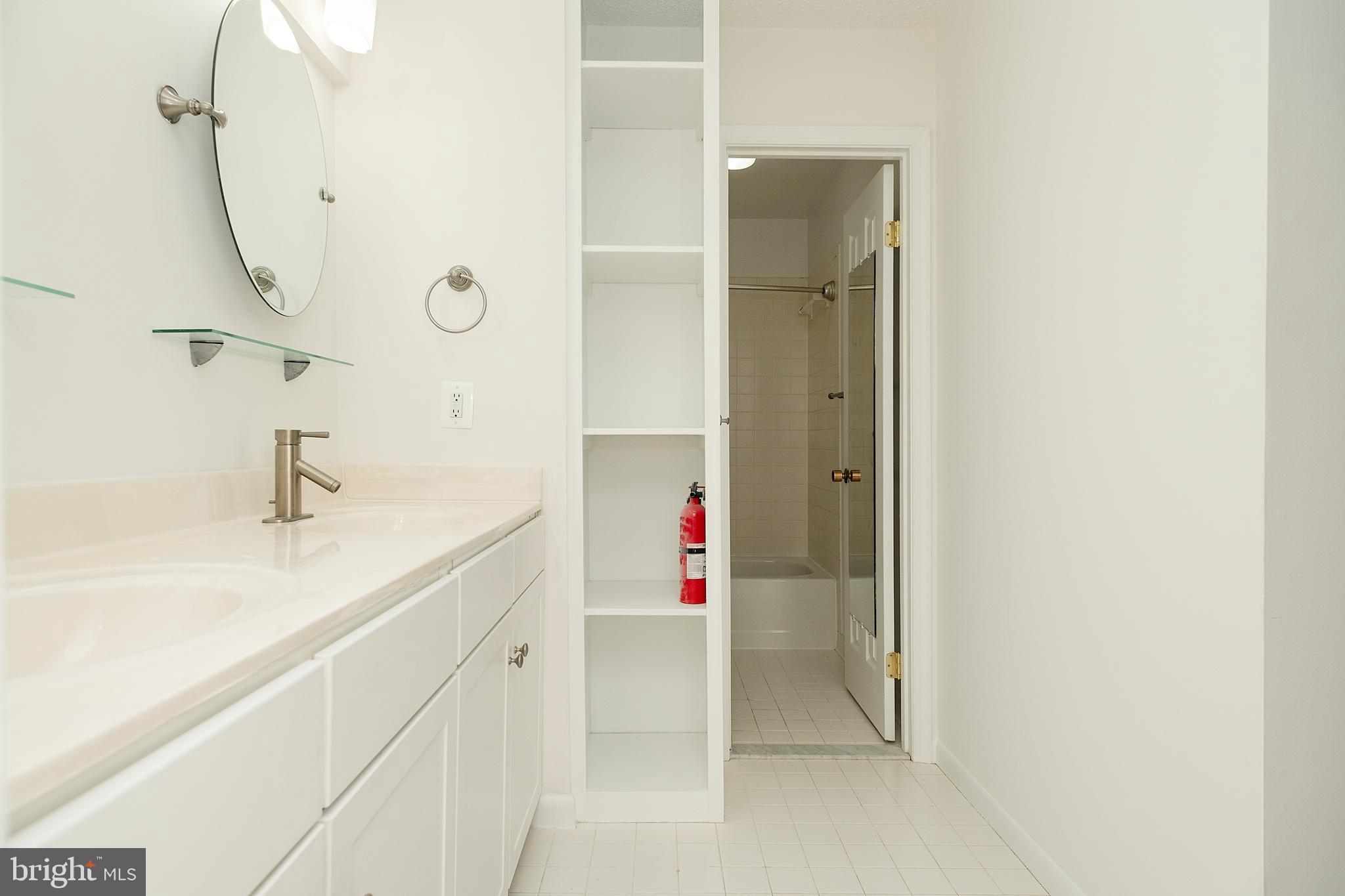 WOODS LANDING - Residential Lease