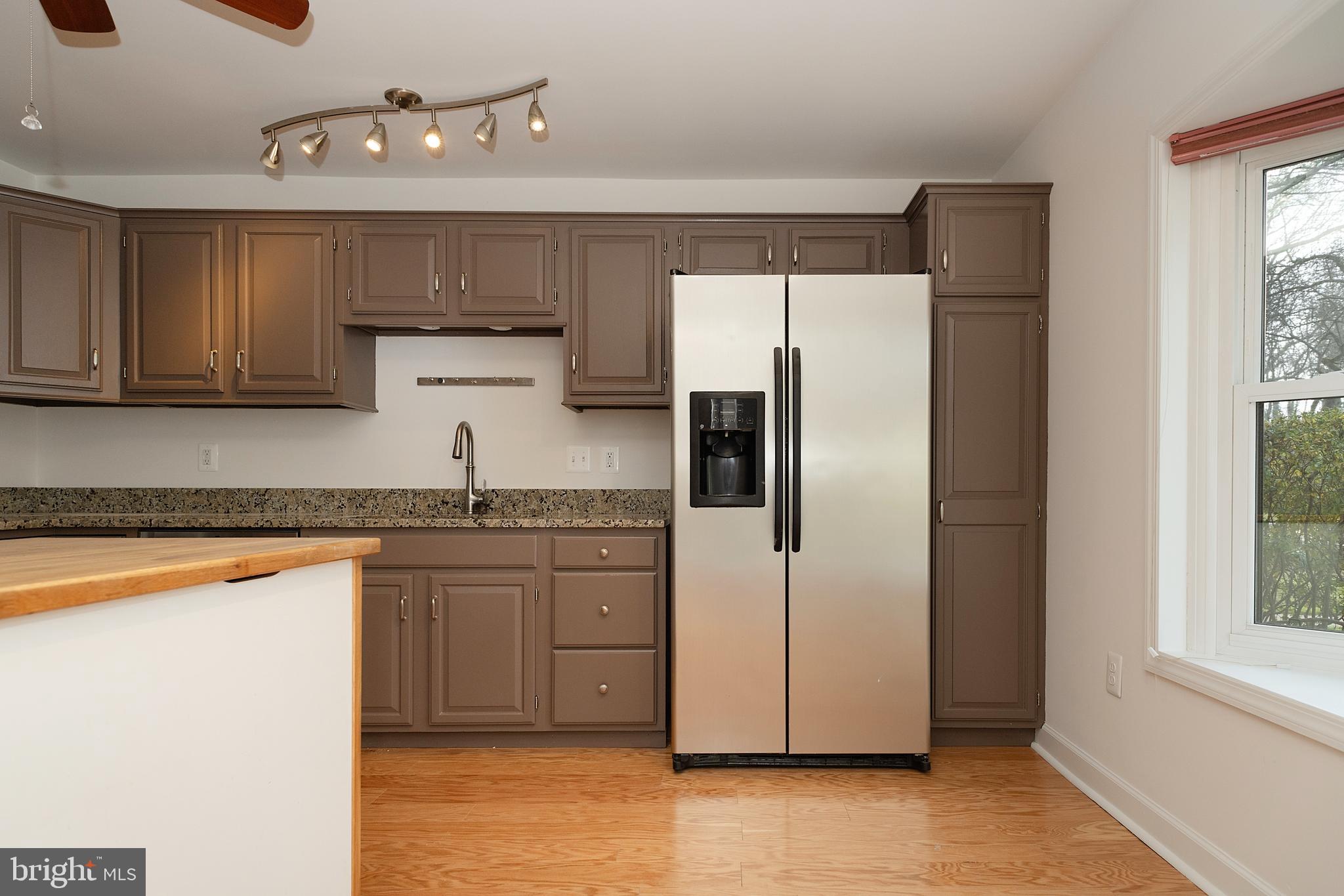 WOODS LANDING - Residential Lease