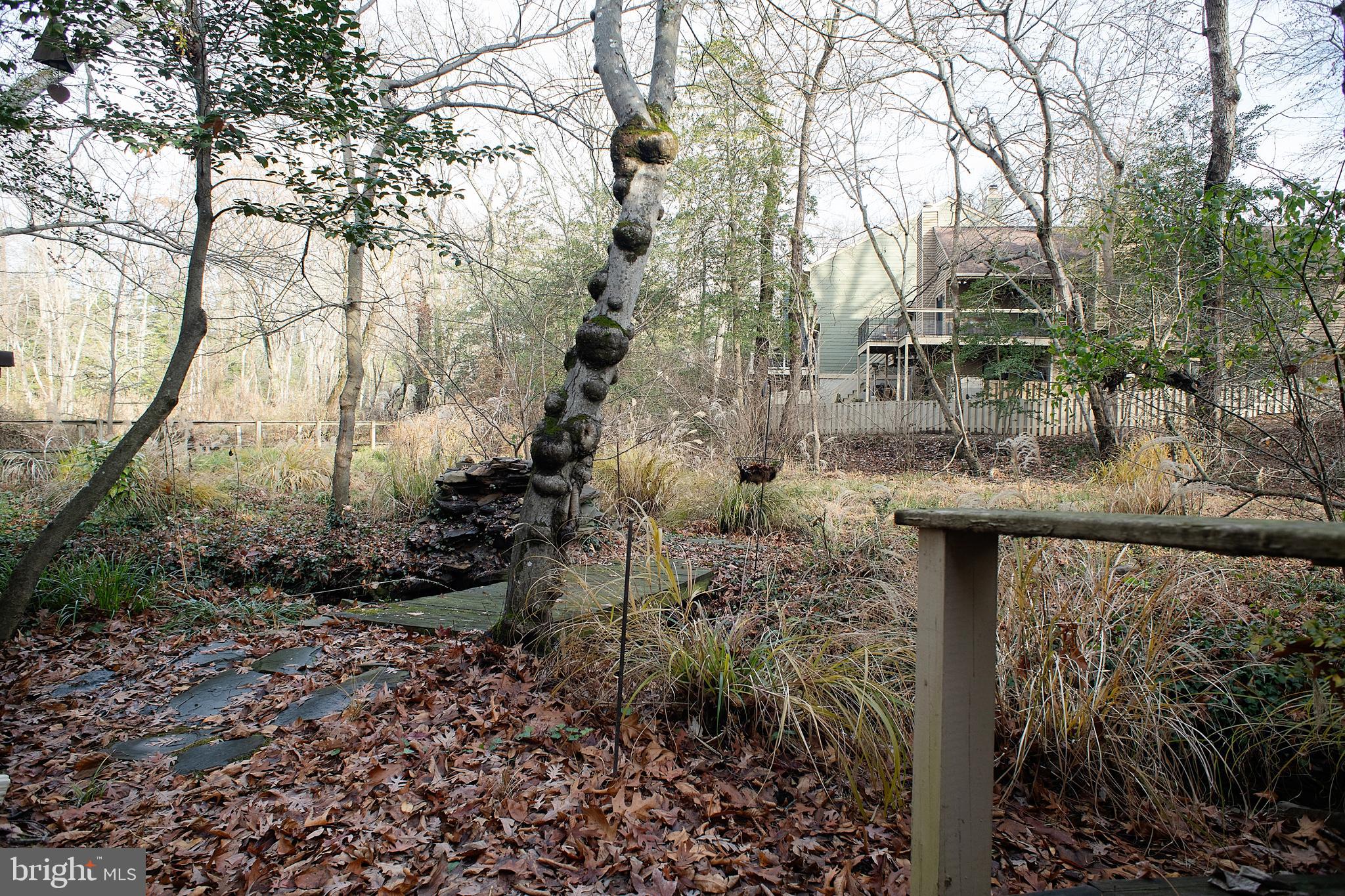 WOODS LANDING - Residential Lease