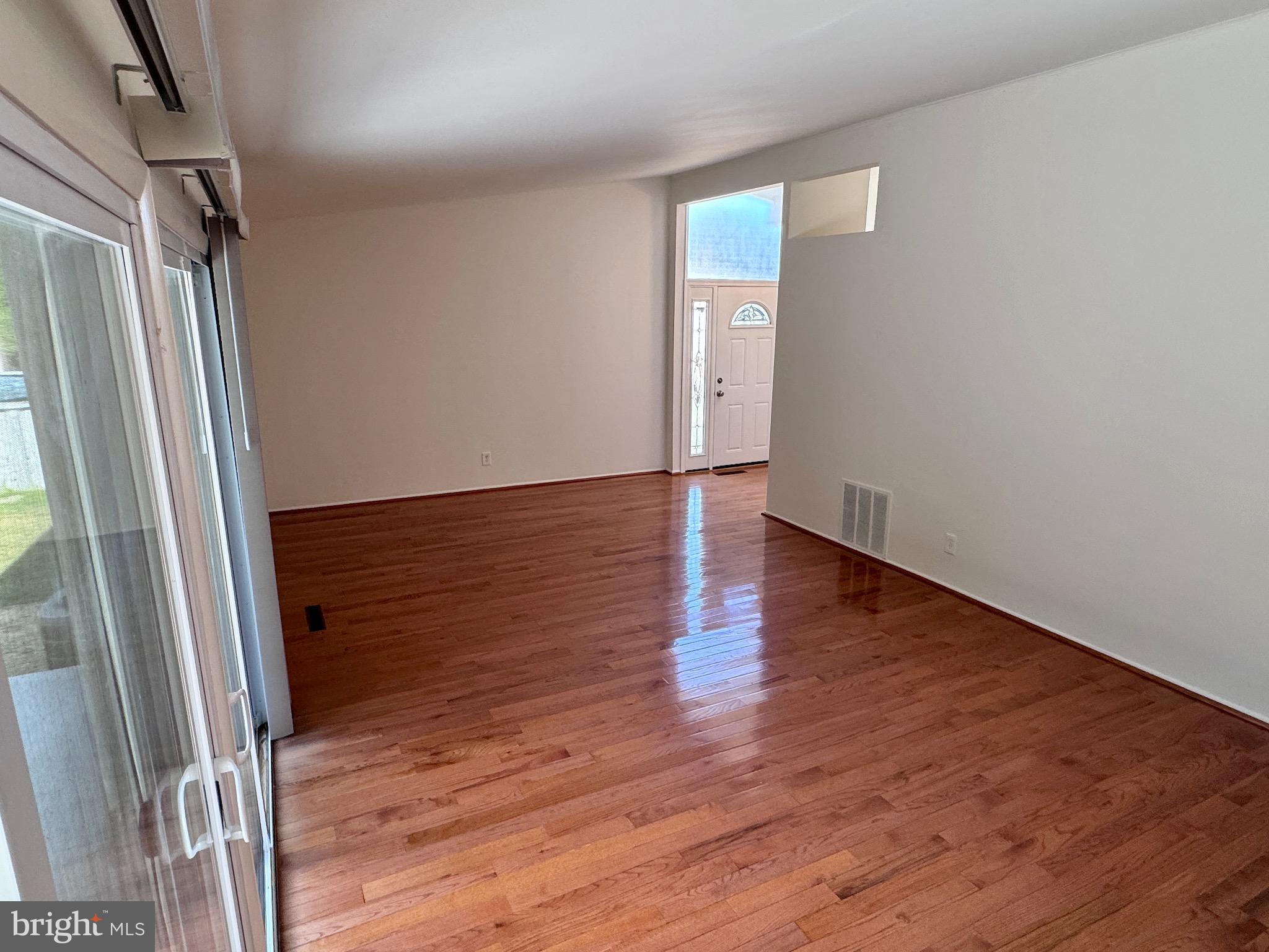 BELLE FARM ESTATES - Residential Lease