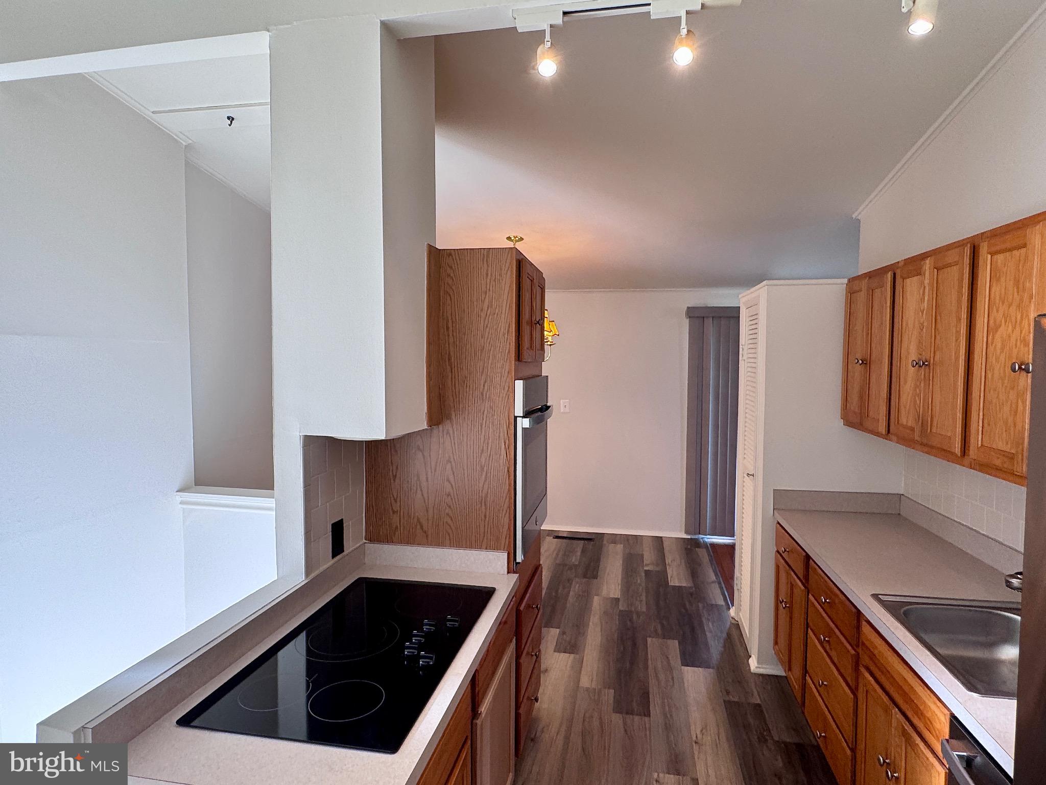 BELLE FARM ESTATES - Residential Lease