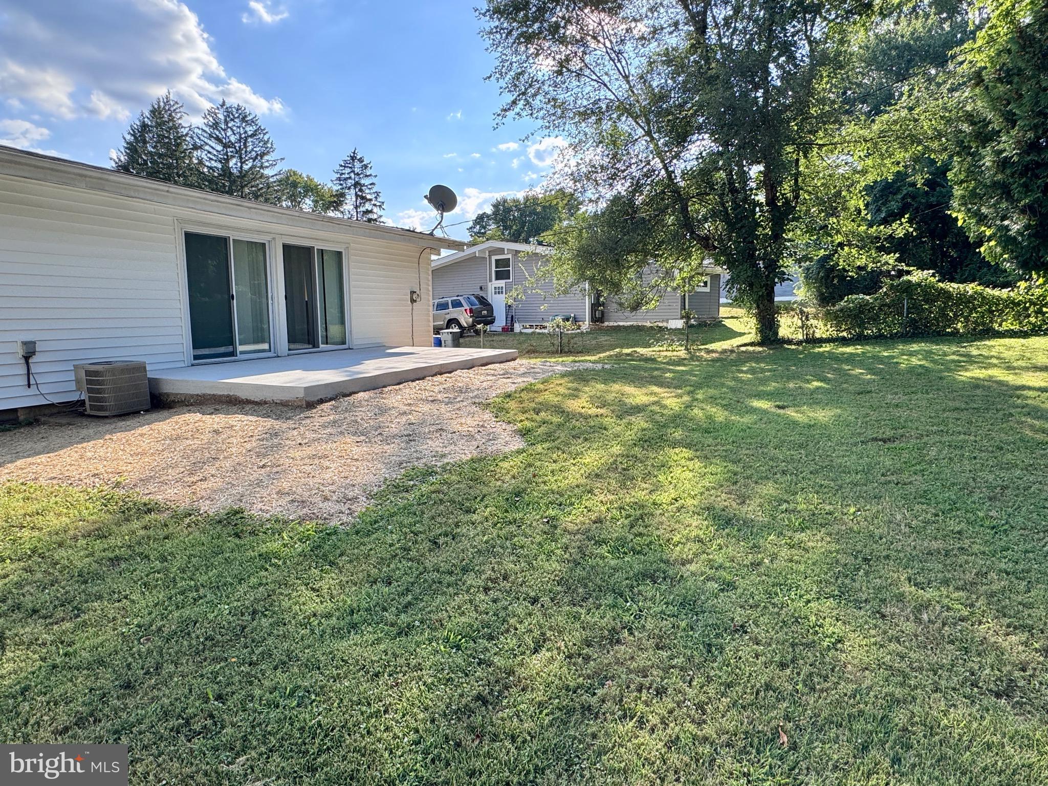 BELLE FARM ESTATES - Residential Lease