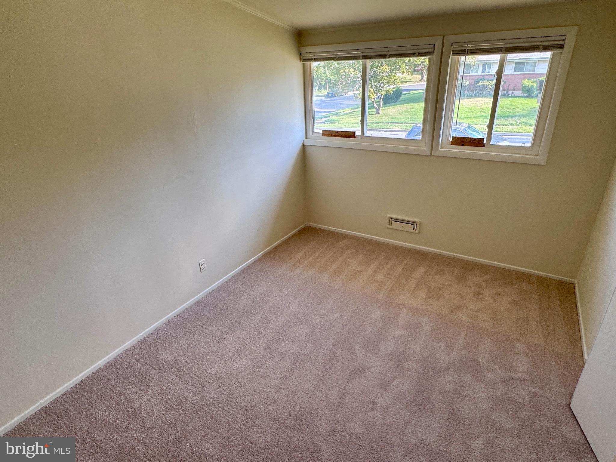 BELLE FARM ESTATES - Residential Lease