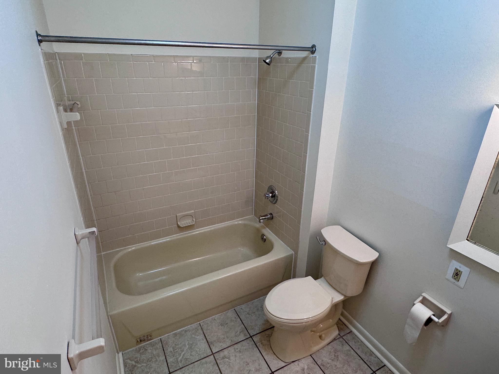 BELLE FARM ESTATES - Residential Lease