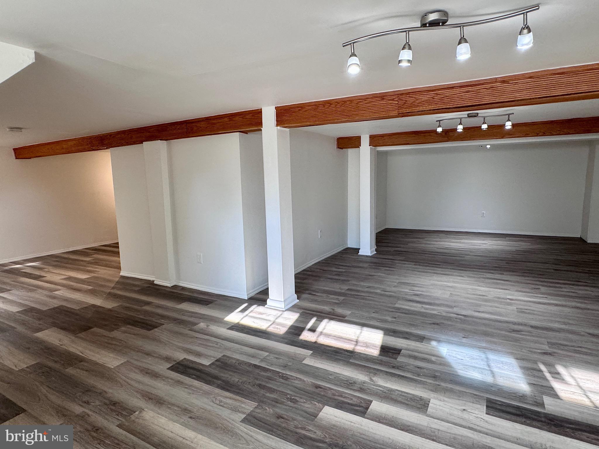 BELLE FARM ESTATES - Residential Lease