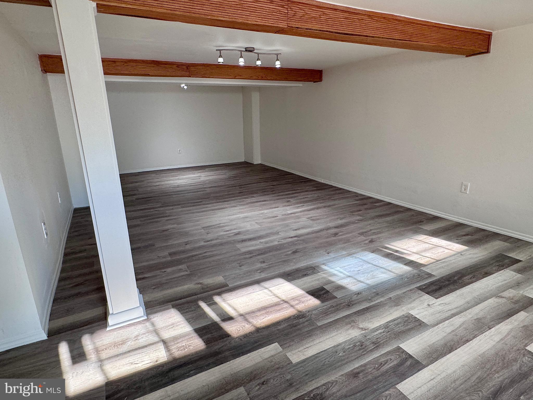 BELLE FARM ESTATES - Residential Lease