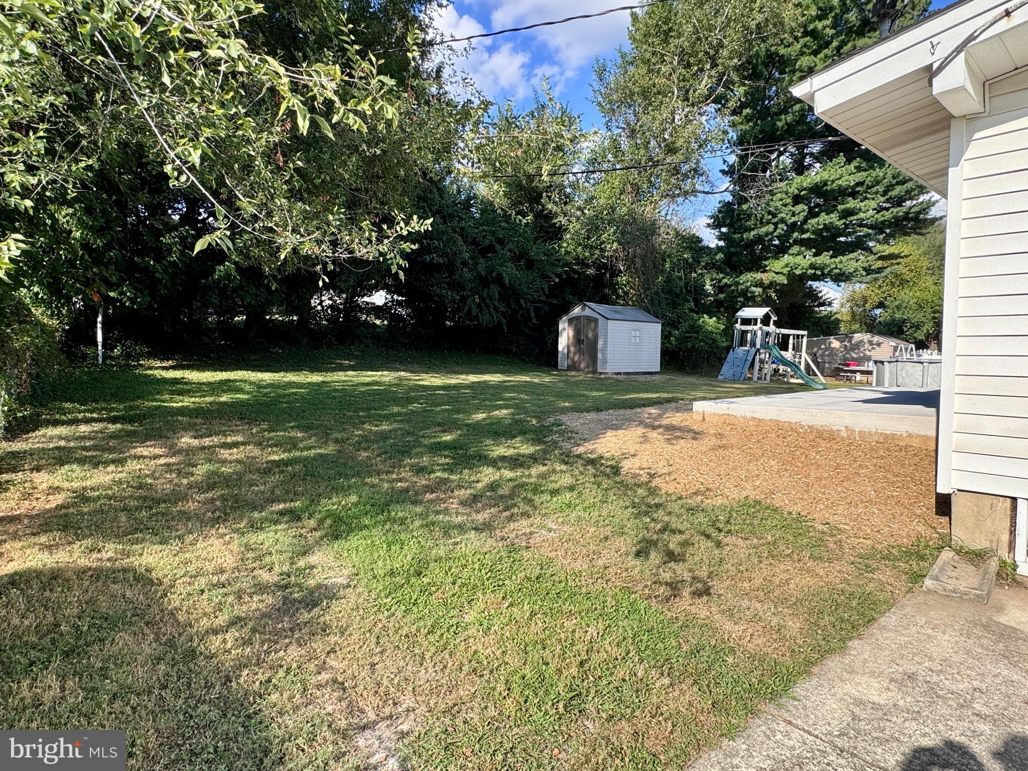 BELLE FARM ESTATES - Residential Lease