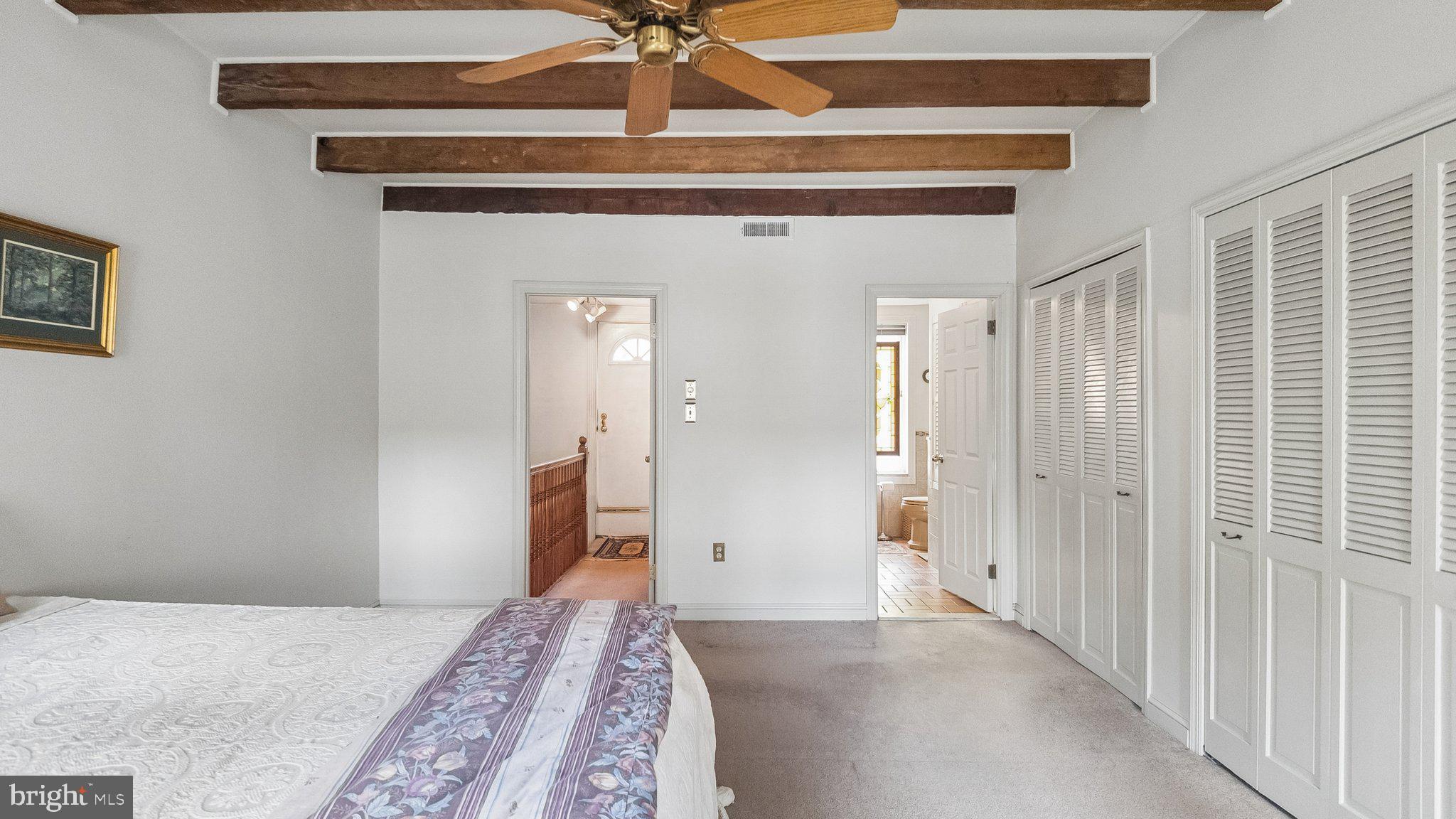 LOGAN SQUARE - Residential