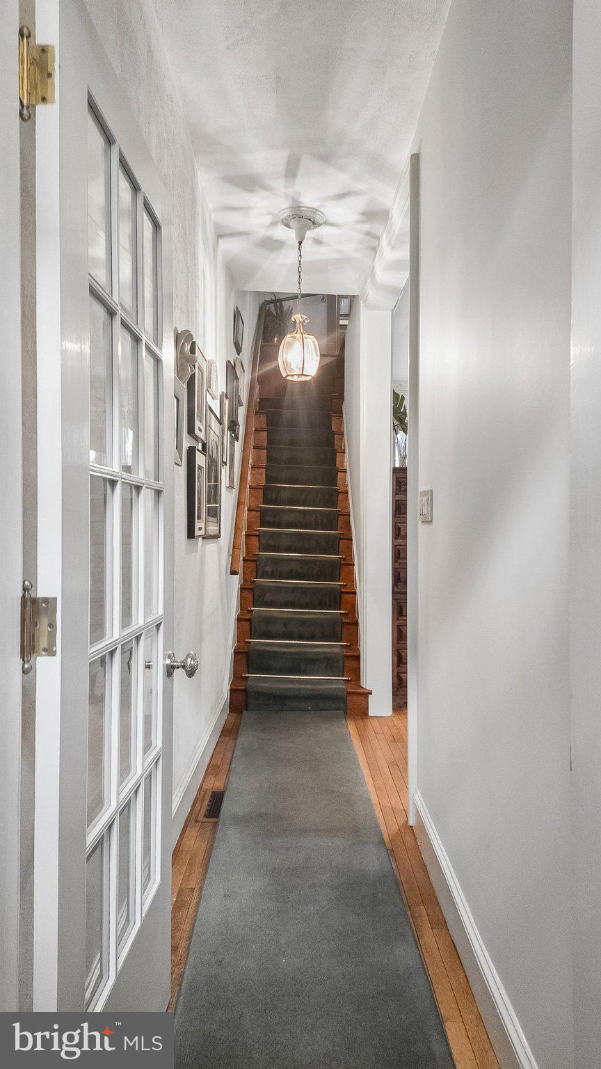 LOGAN SQUARE - Residential