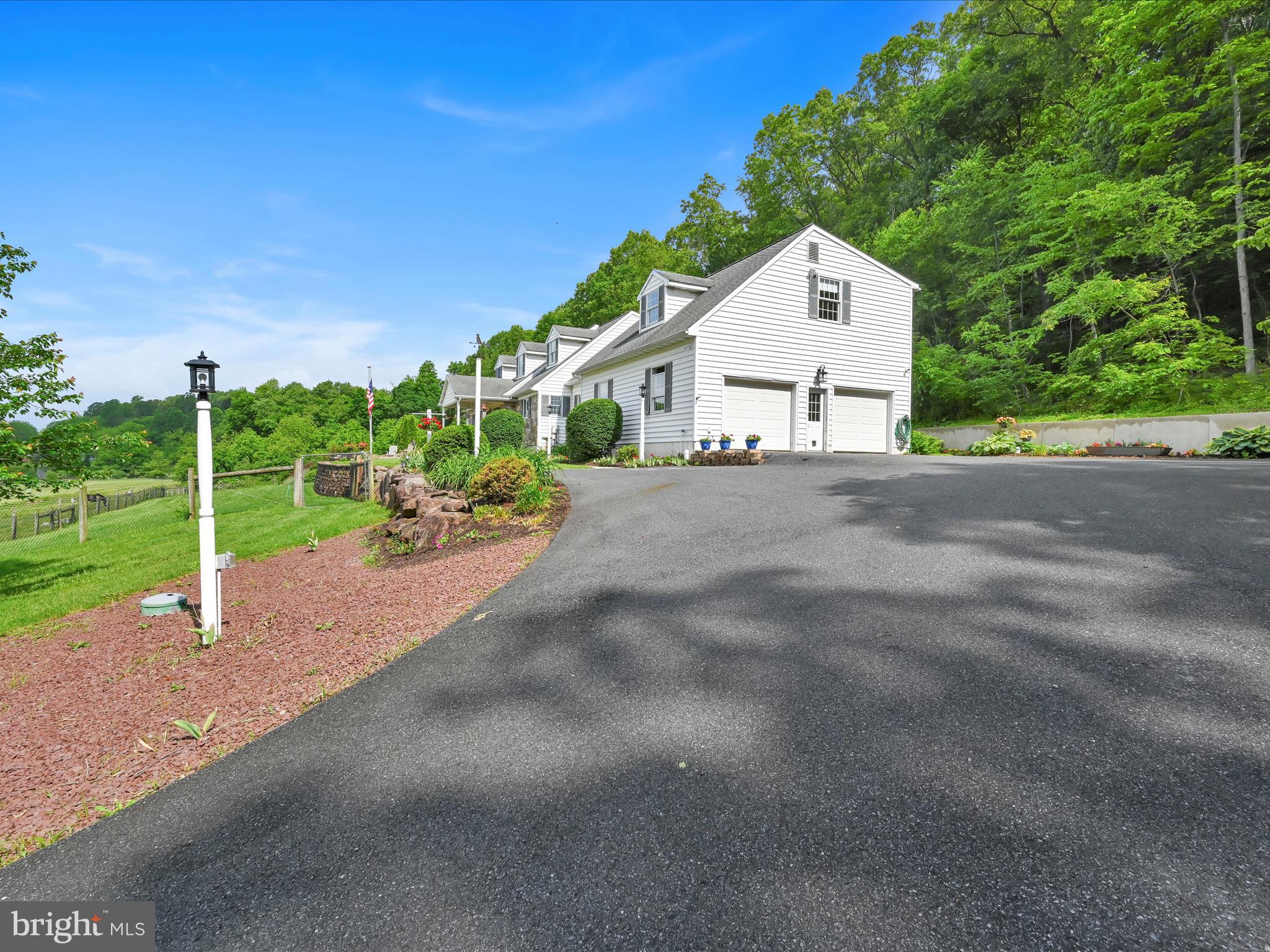 BRECKNOCK TWP - Farm