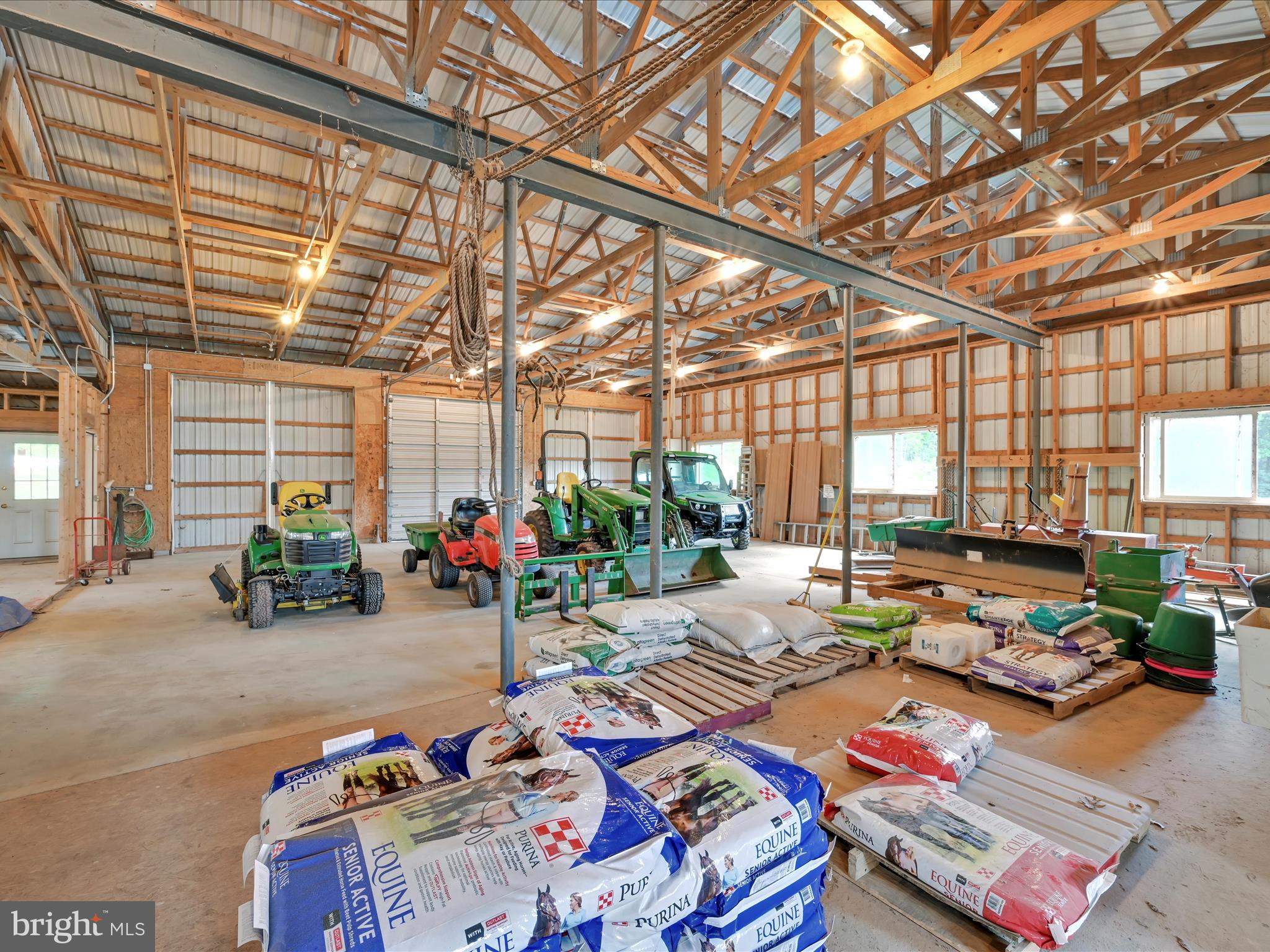 BRECKNOCK TWP - Farm