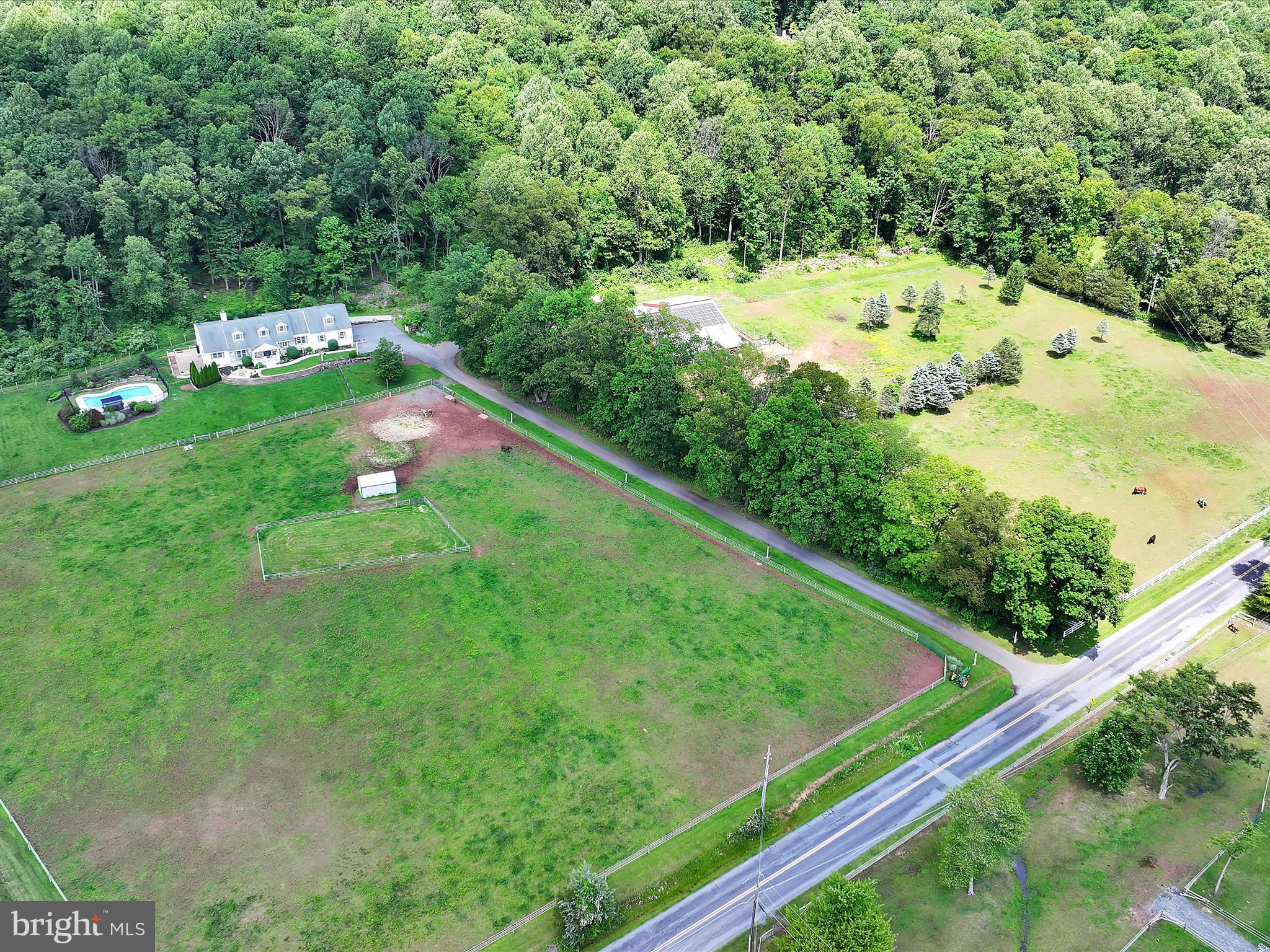 BRECKNOCK TWP - Farm