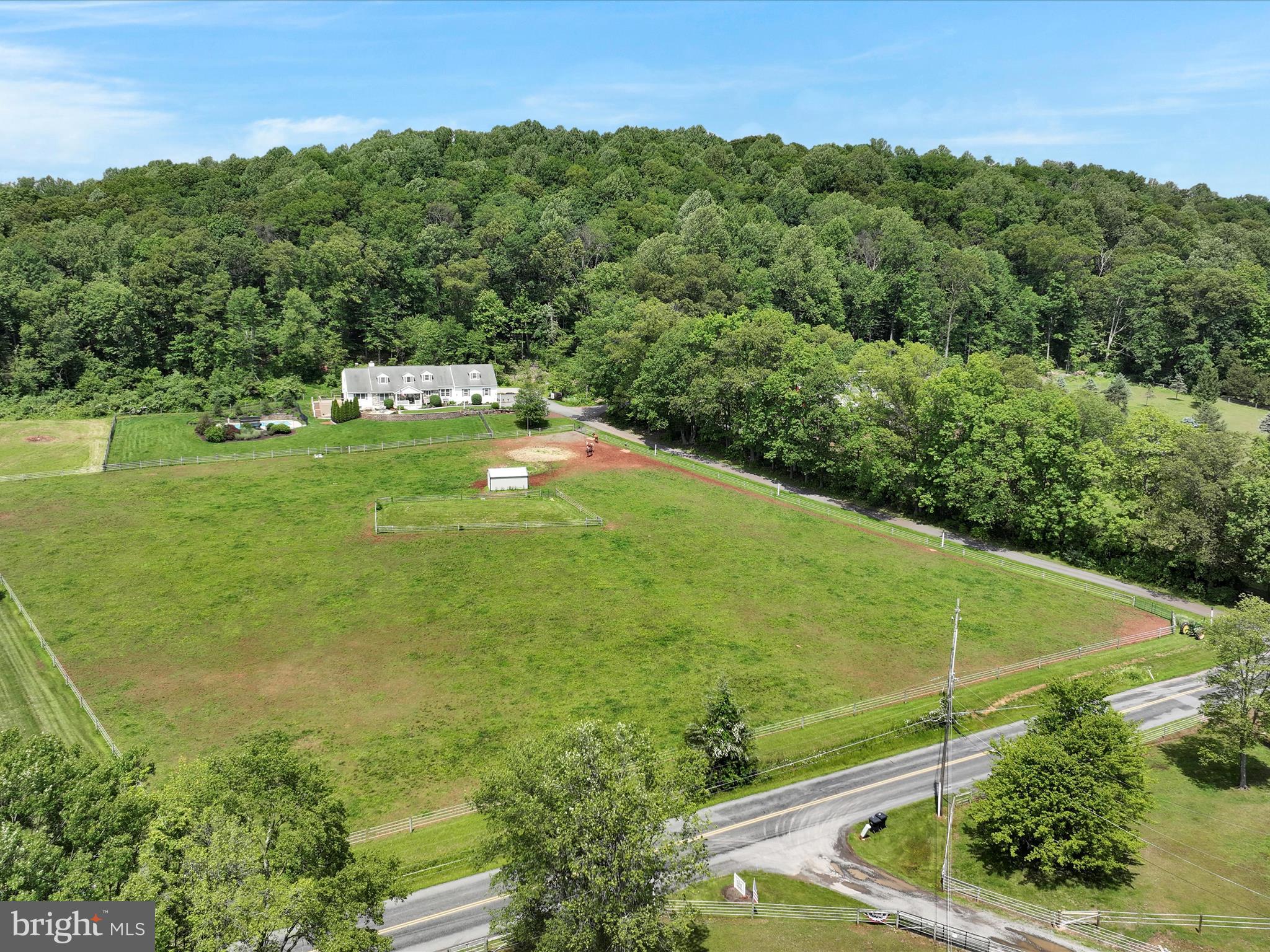 BRECKNOCK TWP - Farm