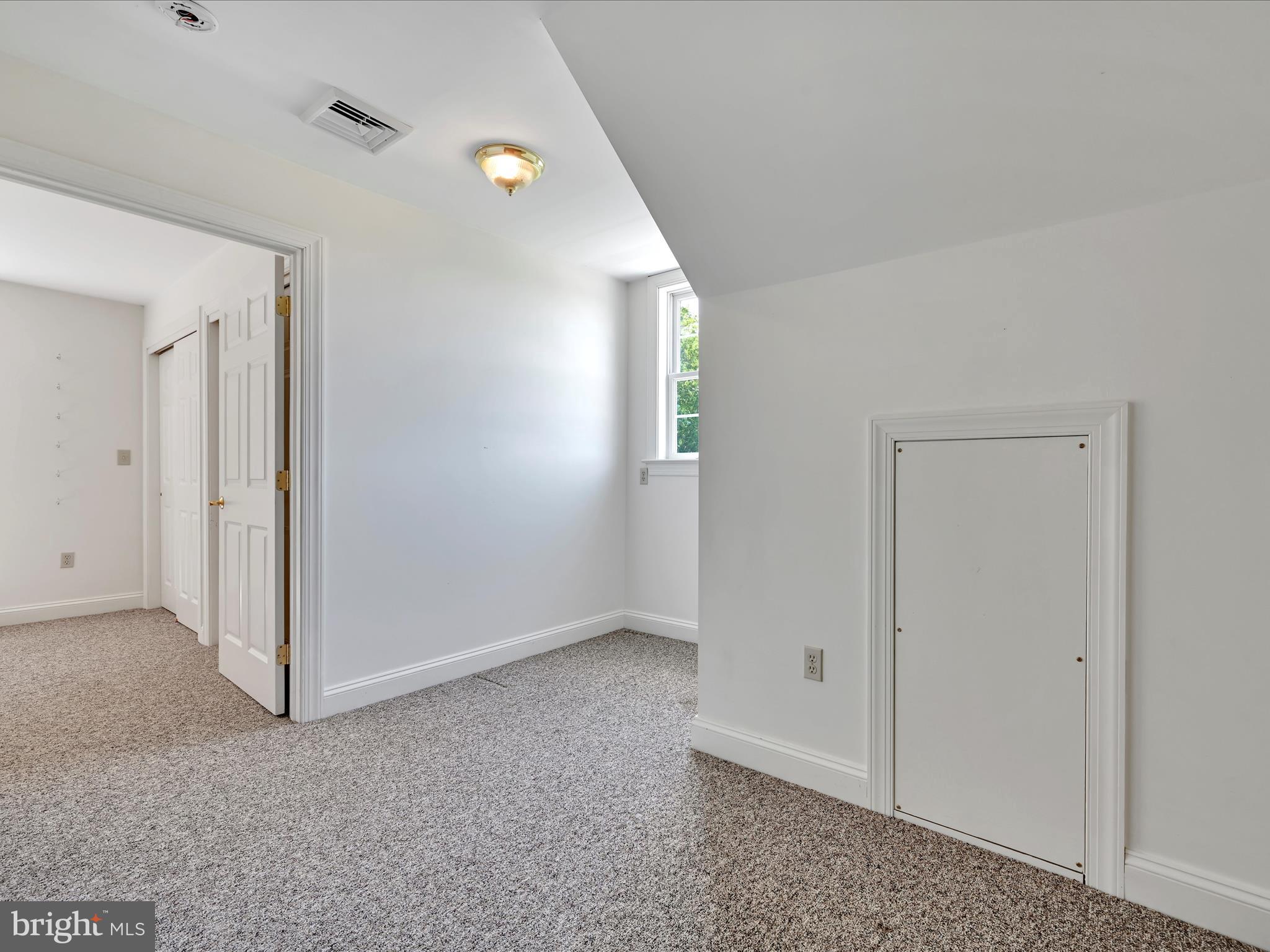 BRECKNOCK TWP - Farm