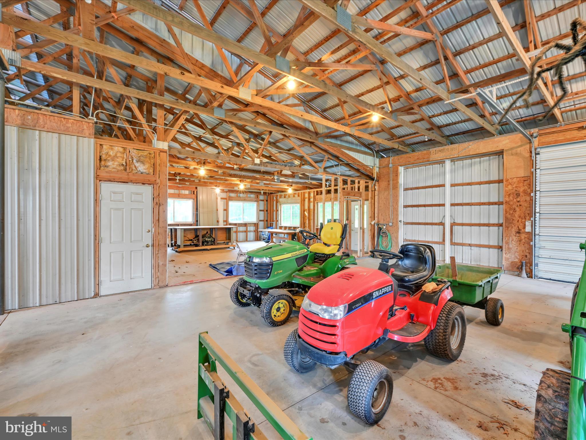 BRECKNOCK TWP - Farm