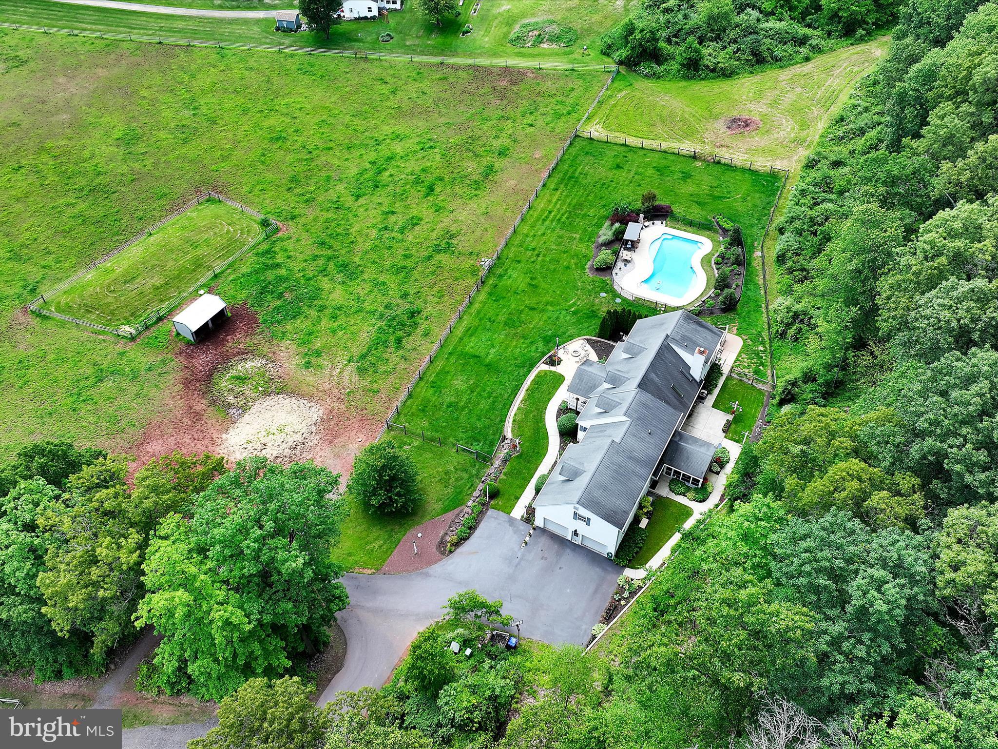 BRECKNOCK TWP - Farm