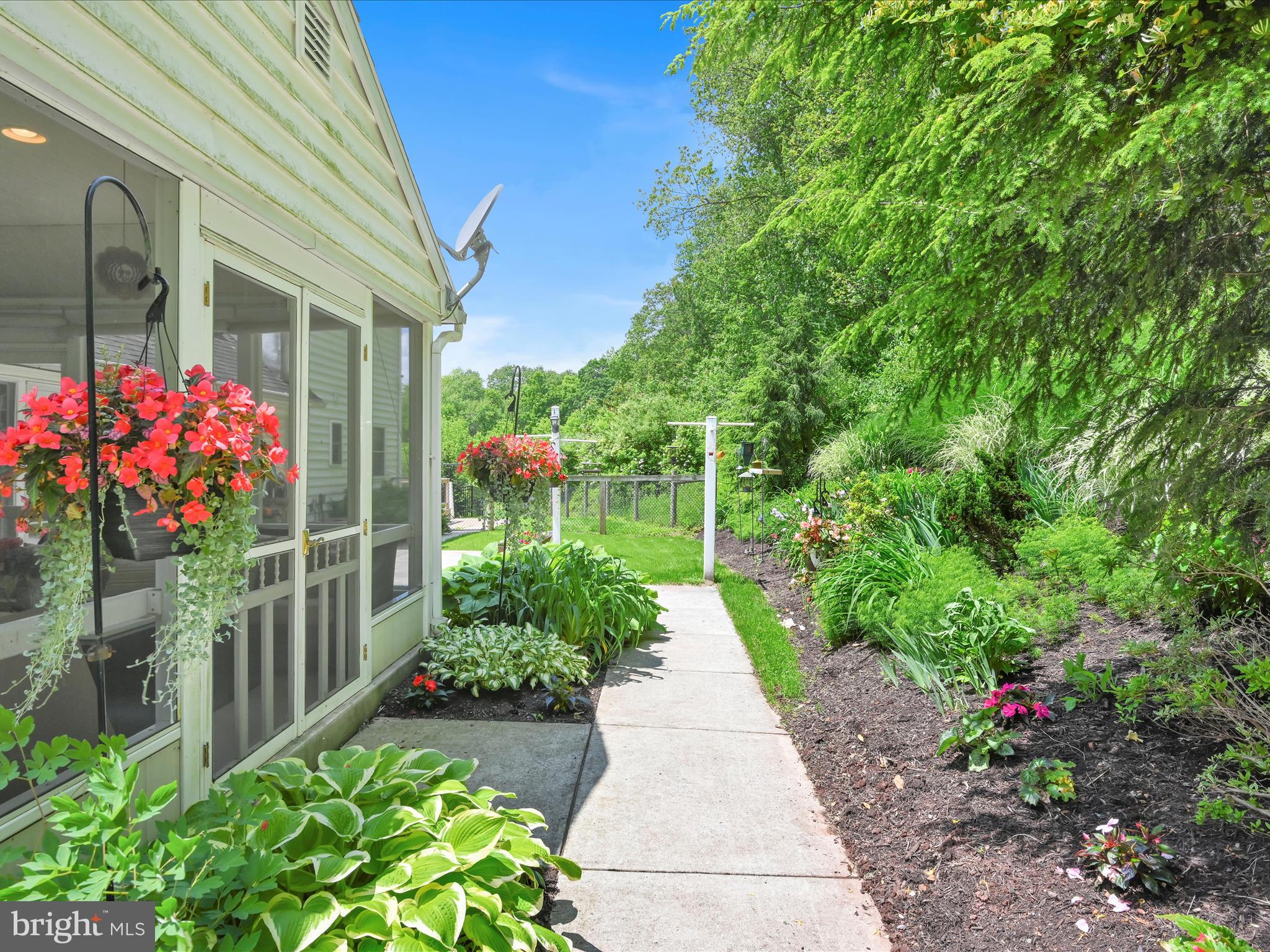 BRECKNOCK TWP - Farm