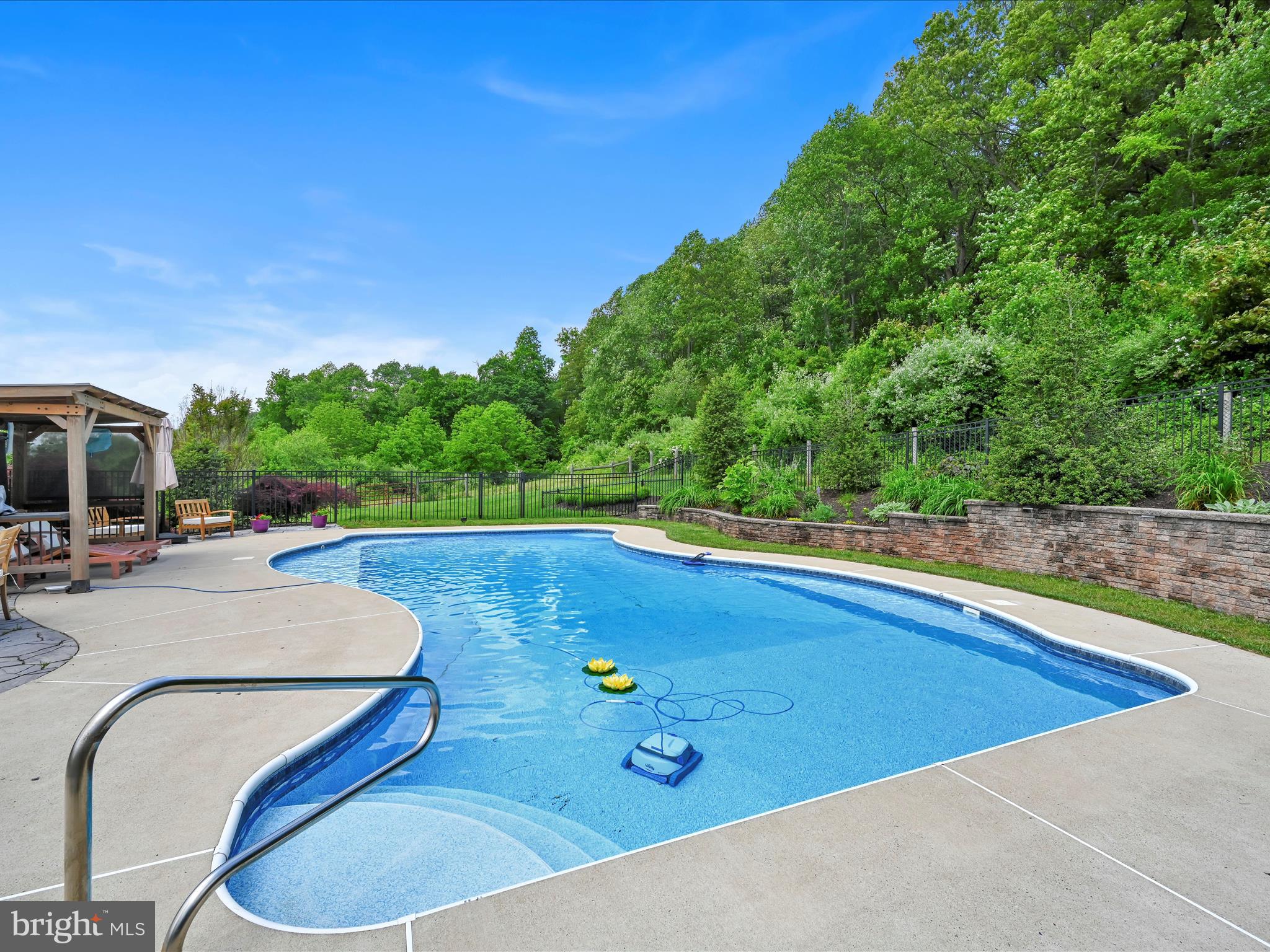 BRECKNOCK TWP - Farm