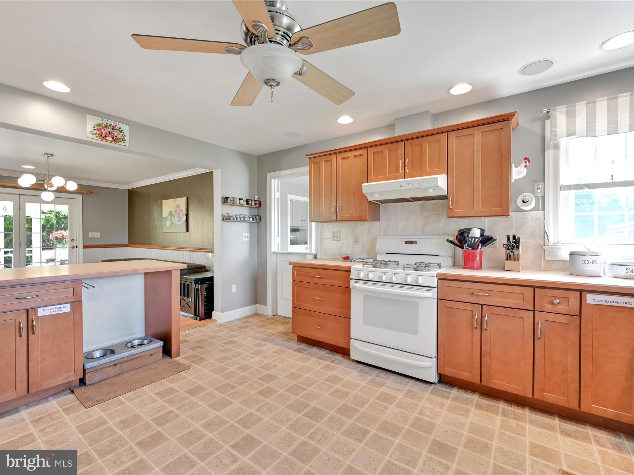 BRECKNOCK TWP - Farm