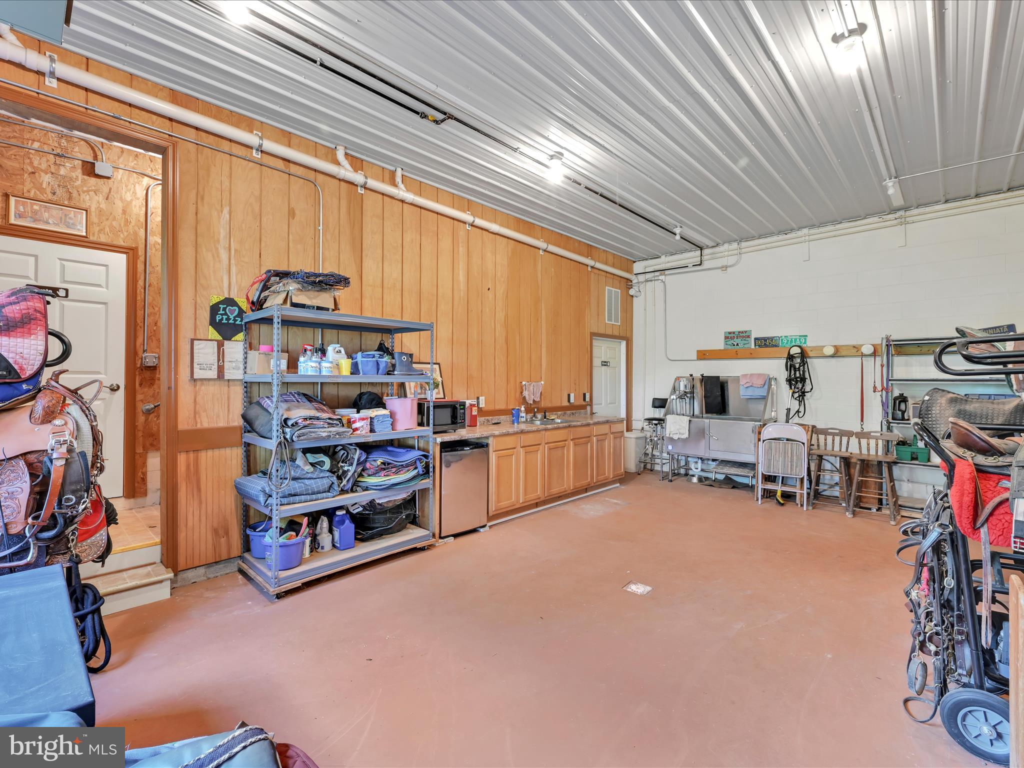 BRECKNOCK TWP - Farm