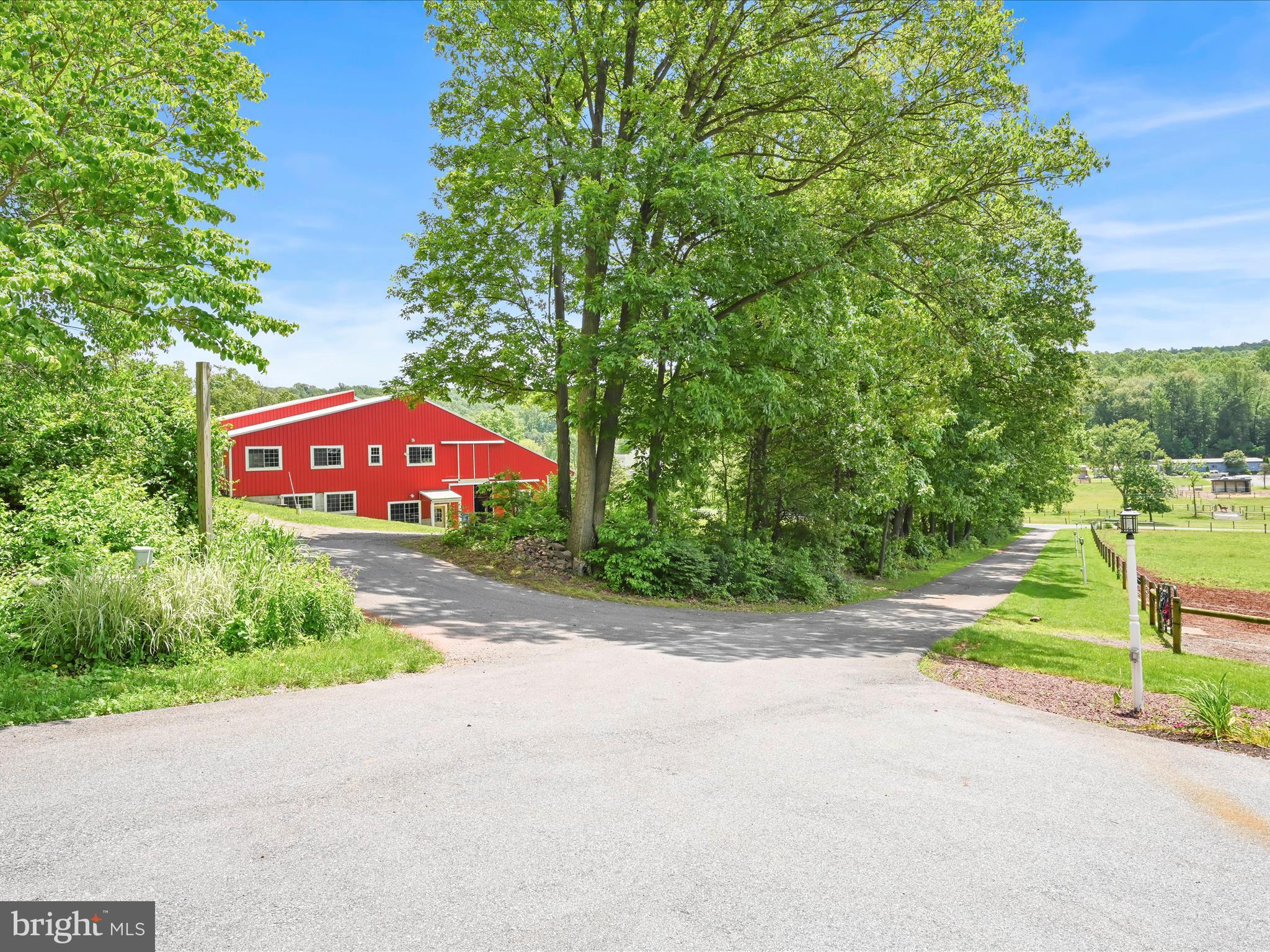 BRECKNOCK TWP - Farm